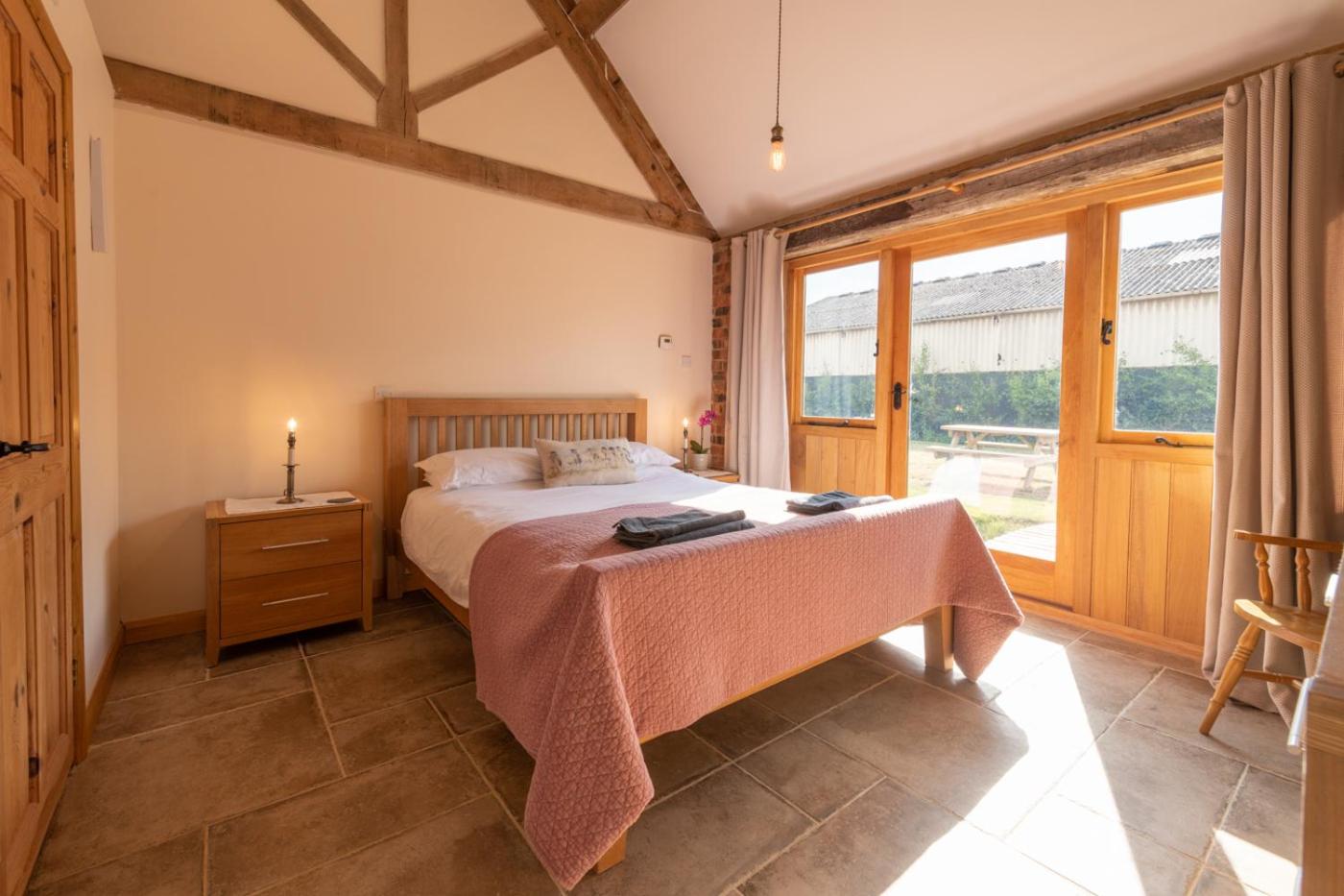 Deluxe Double Room with Shower
