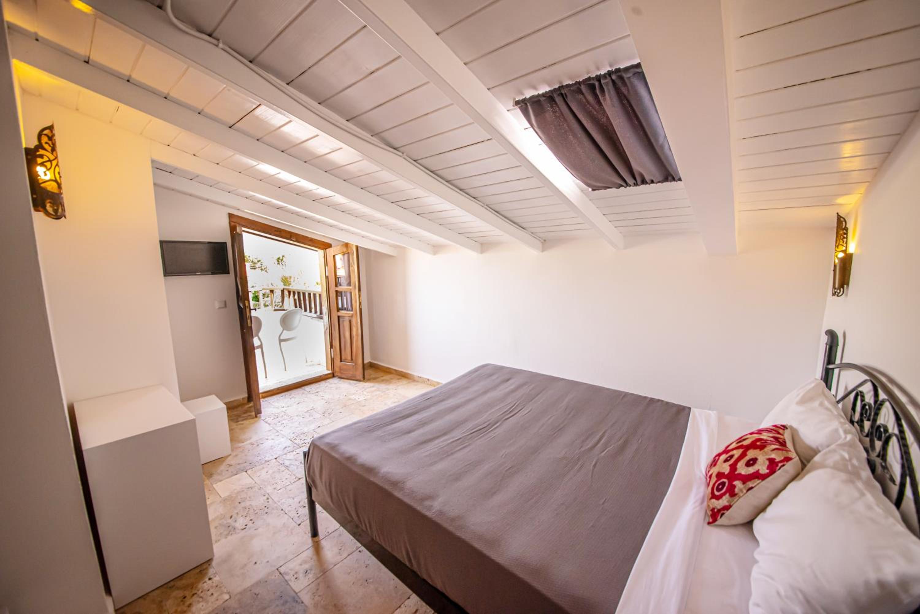 Panoramic Loft Room with Mountain or Pool View photo 1