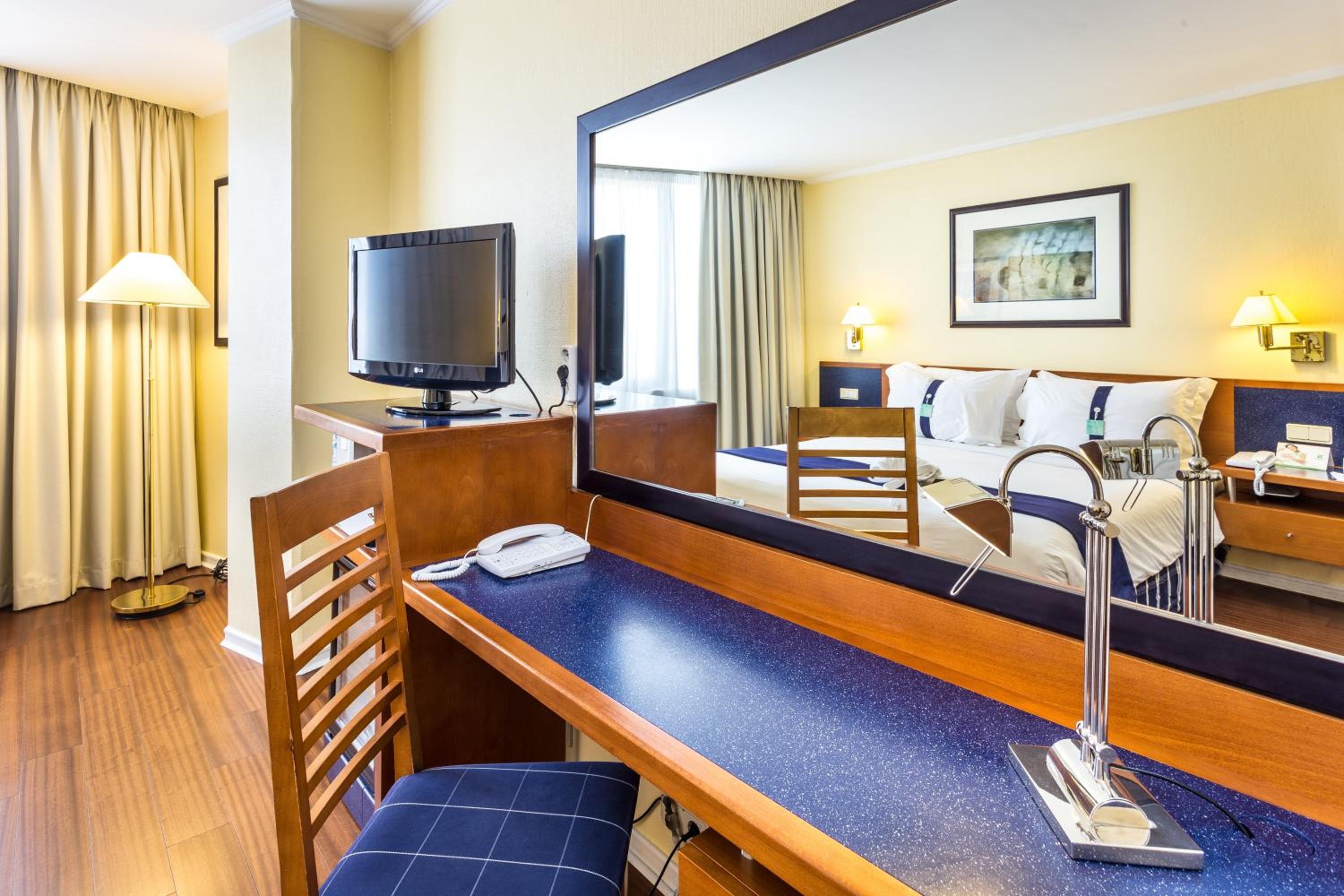 Standard Double Room - Photo 5