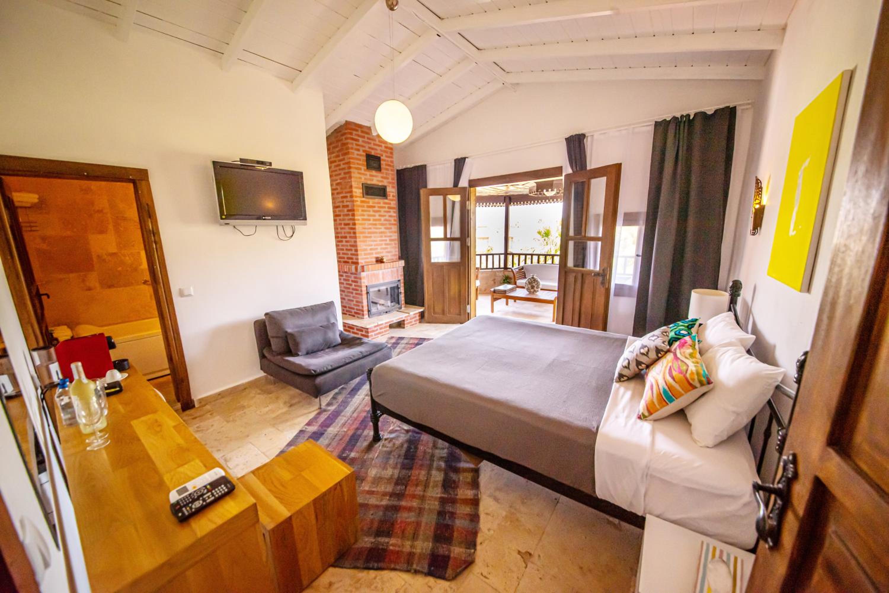 King Room with Pool View photo 1
