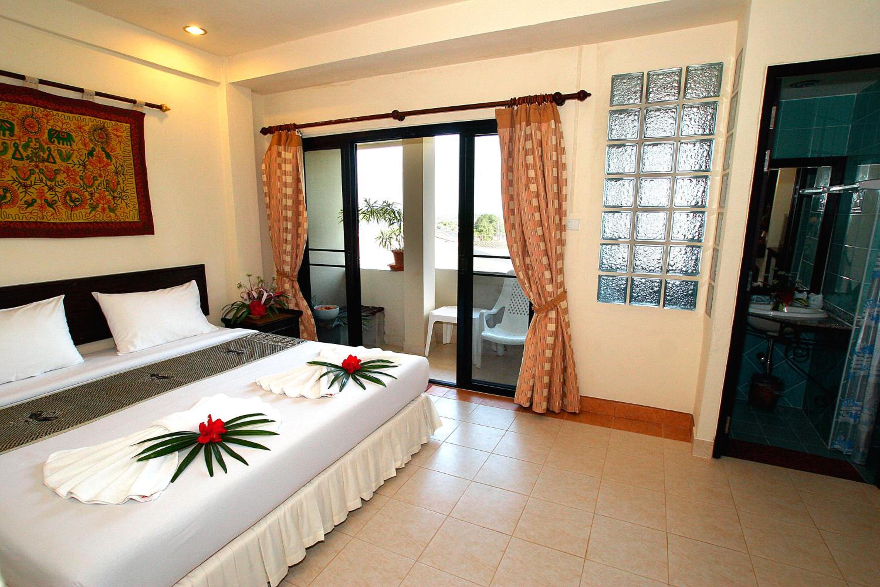 Deluxe Double Room with Sea View - Photo 4