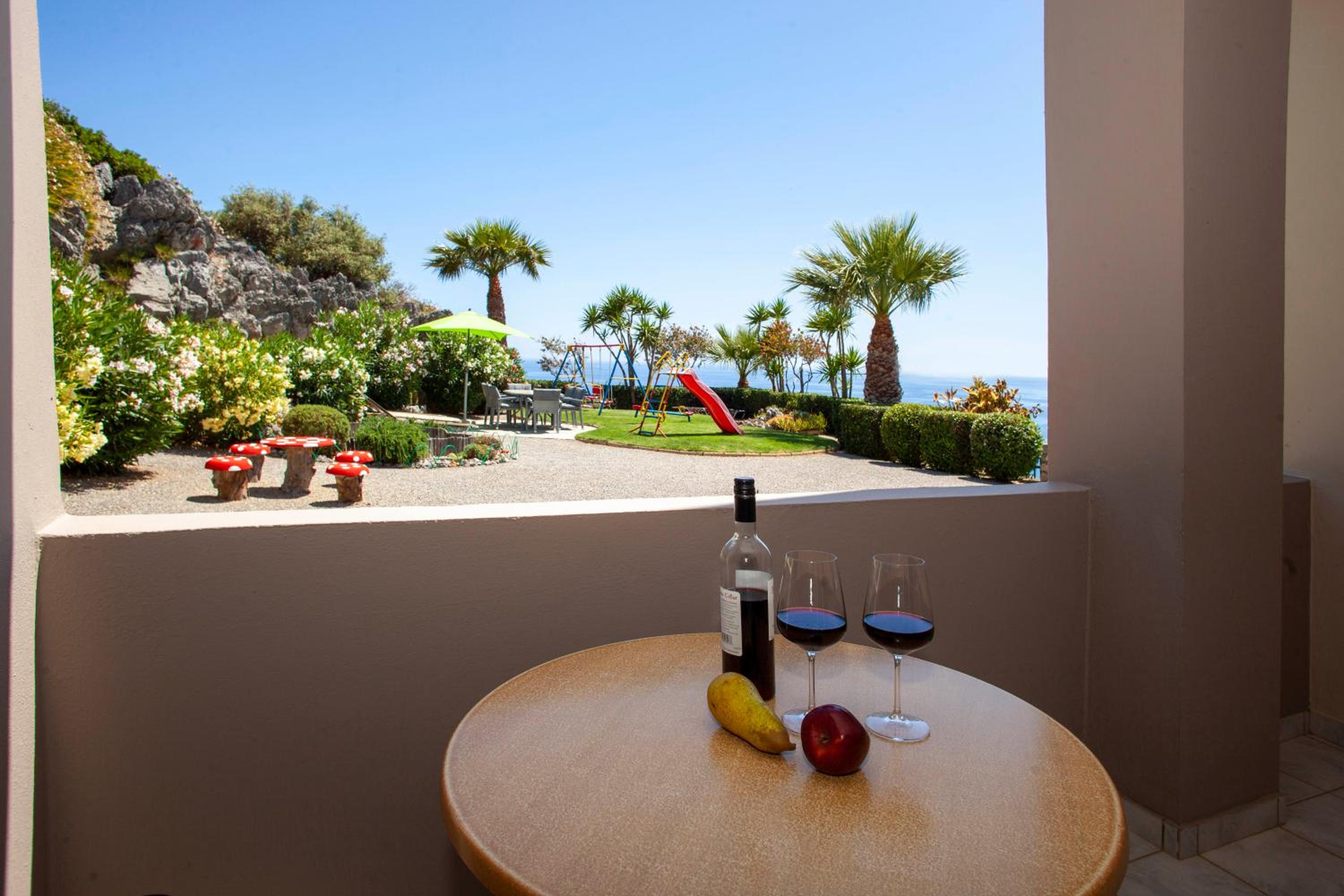 Apartment with Sea View