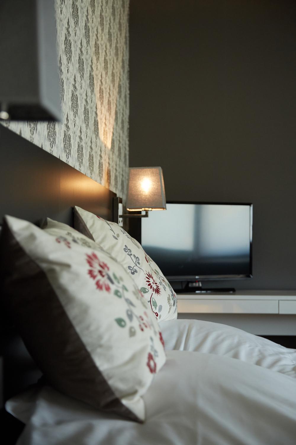 Apartment photo 2