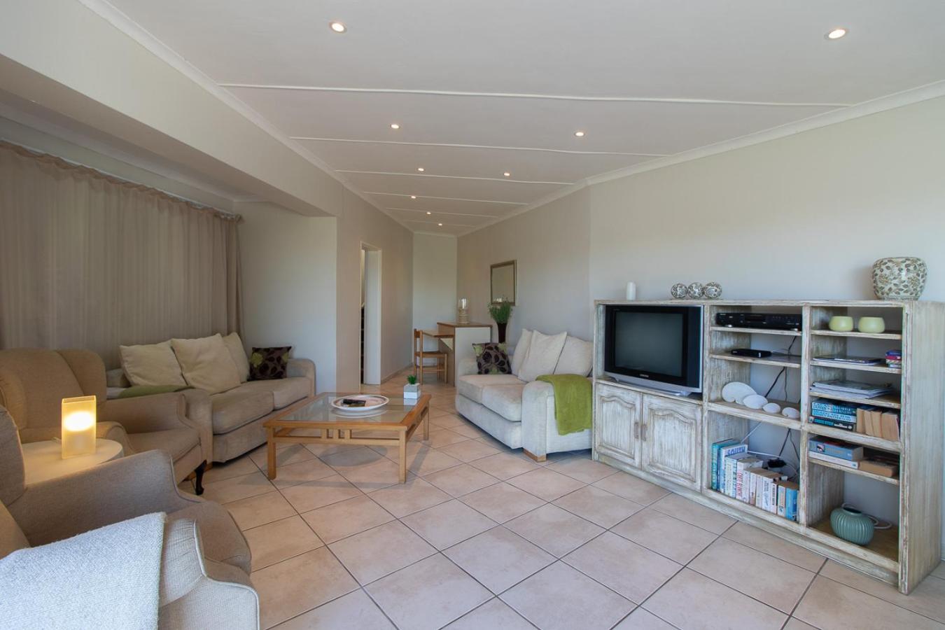 Apartment - Photo 9