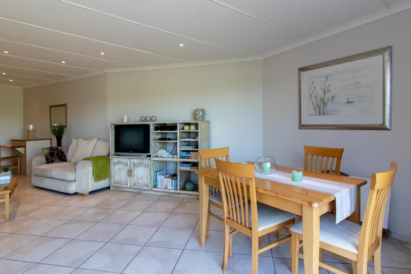Apartment - Photo 10