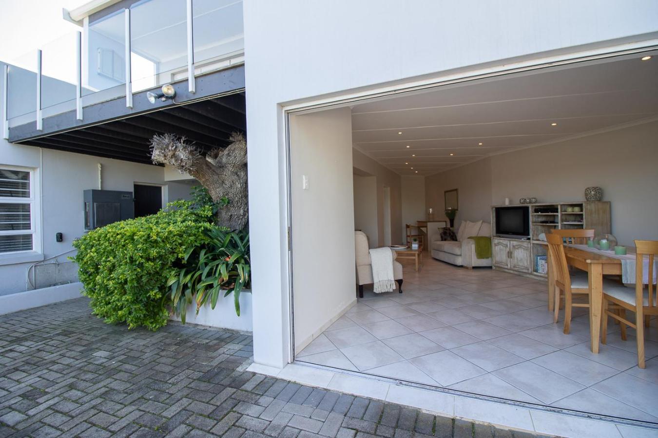 Apartment - Photo 1