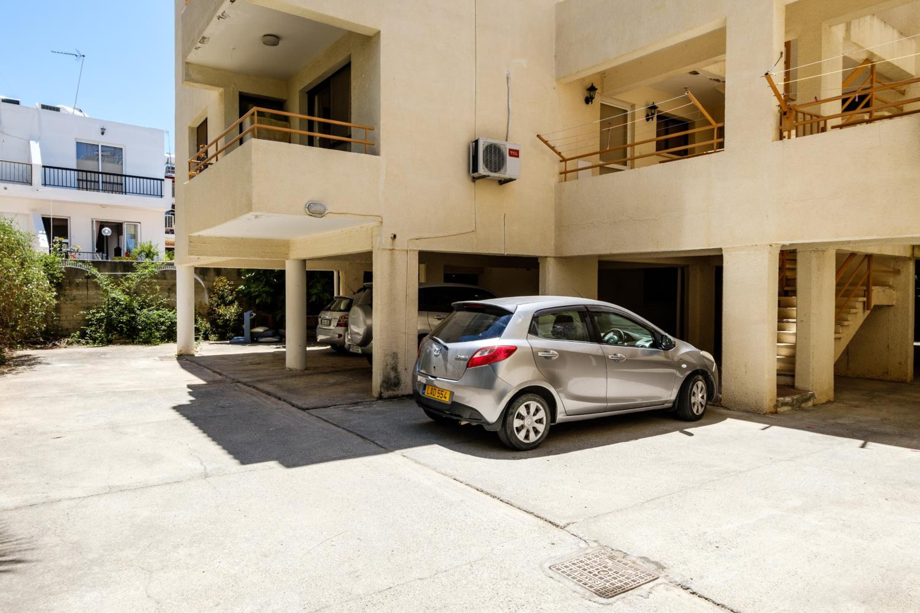 Apartment with Terrace photo 3