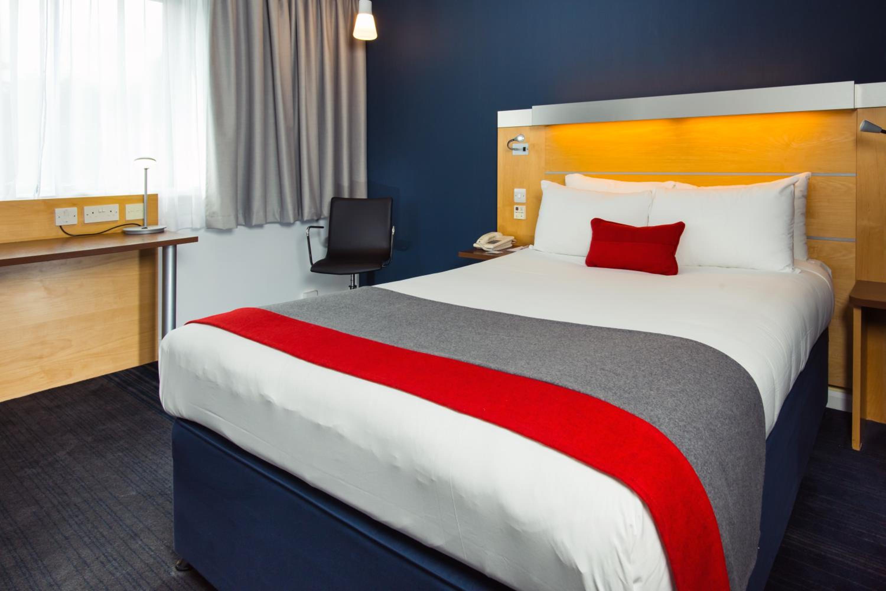 Double Room with Free Hot Breakfast - Accessible - Photo 1