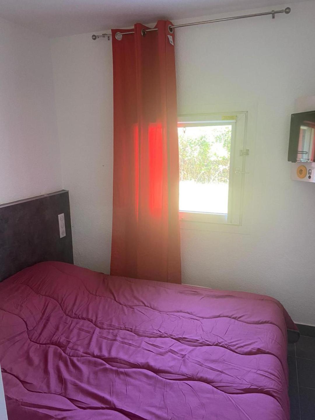 Double Room with Private Bathroom - Photo 1