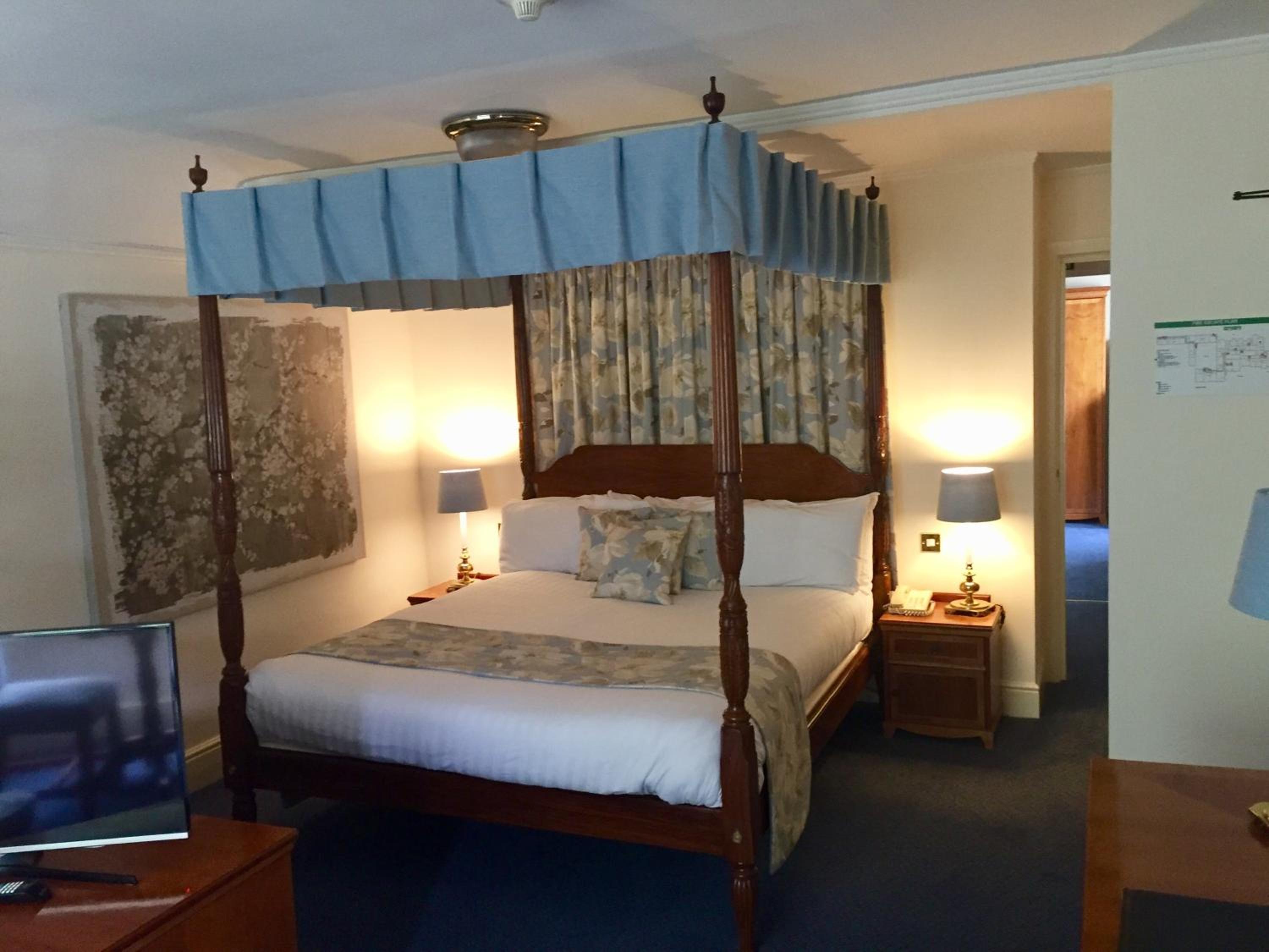 Deluxe Family Suite photo 3