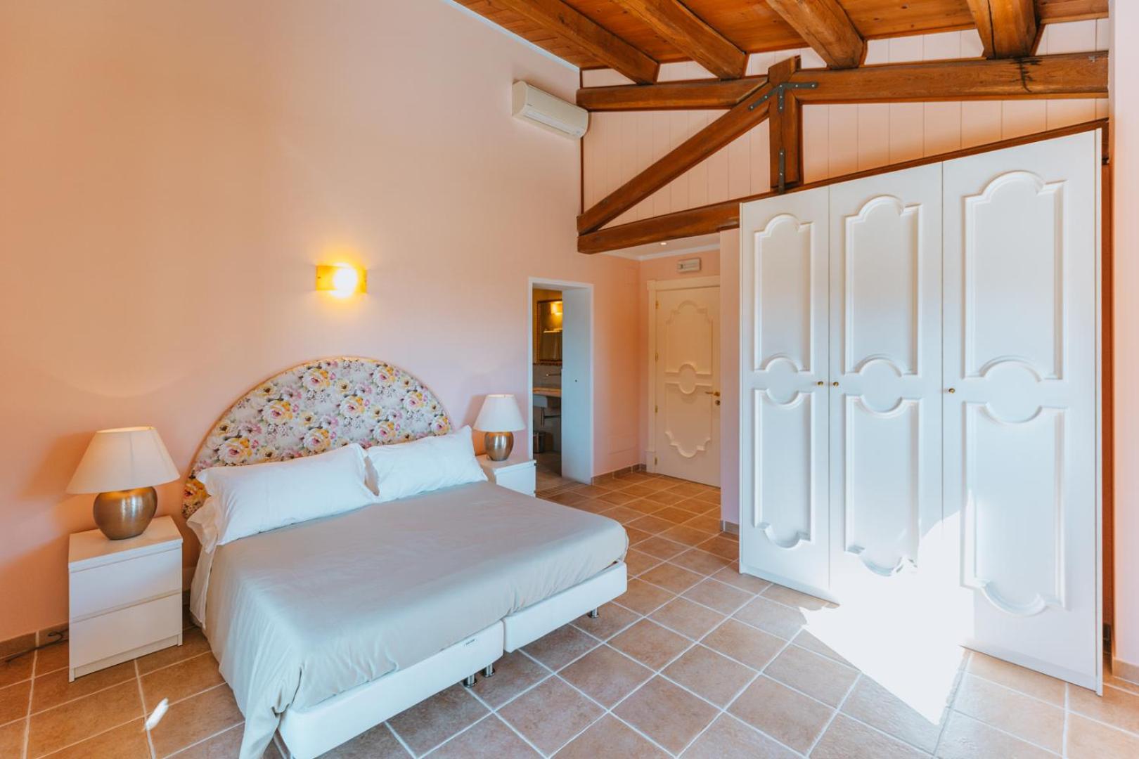 Deluxe Double Room with Sea View photo 2