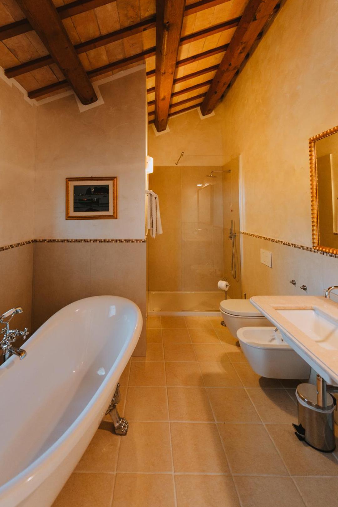 Deluxe Double Room with Sea View photo 3