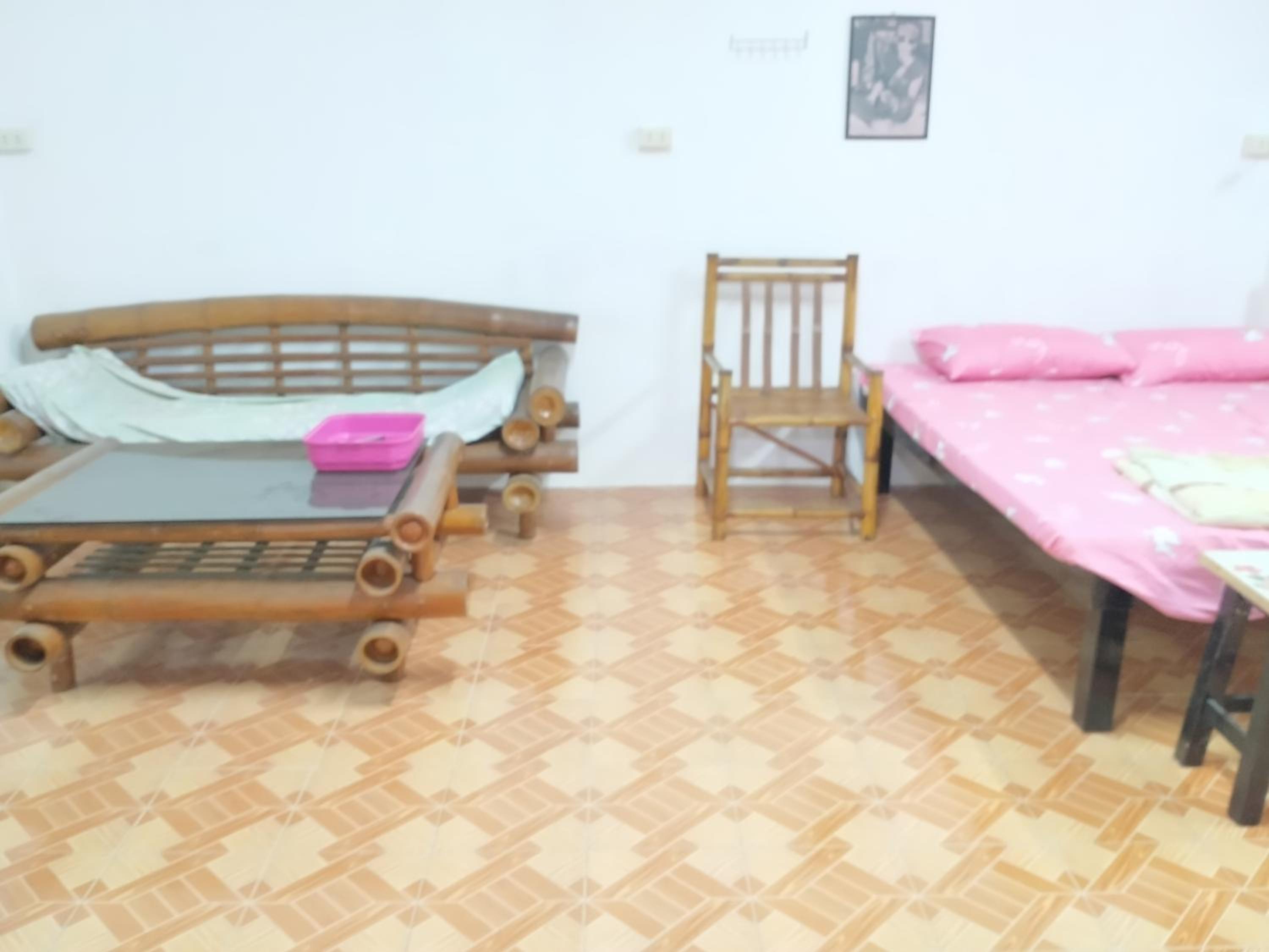 Family Room - Disability Access - Photo 6
