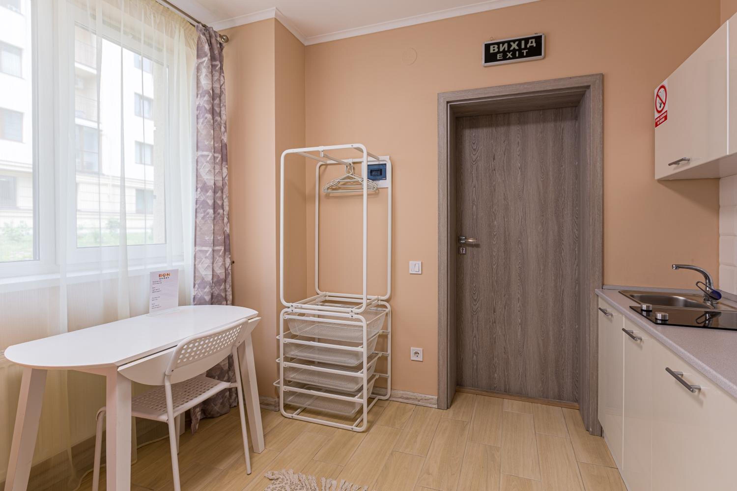 Single Room photo 3