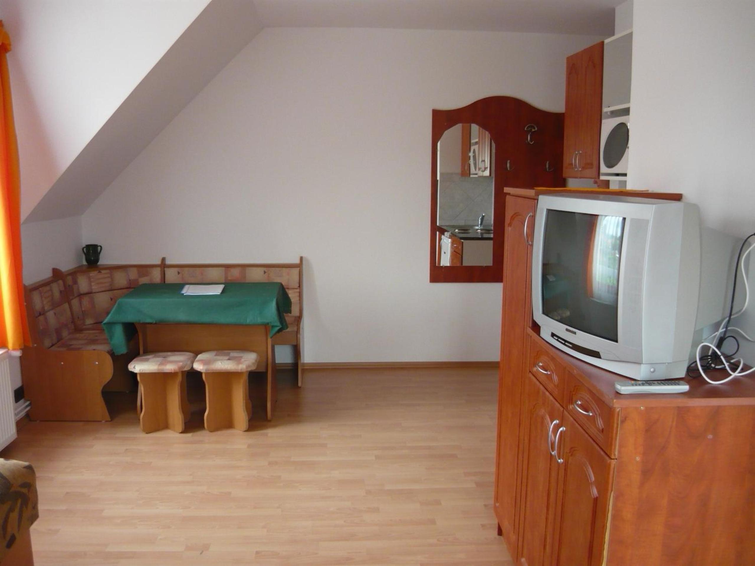 One-Bedroom Apartment photo 3