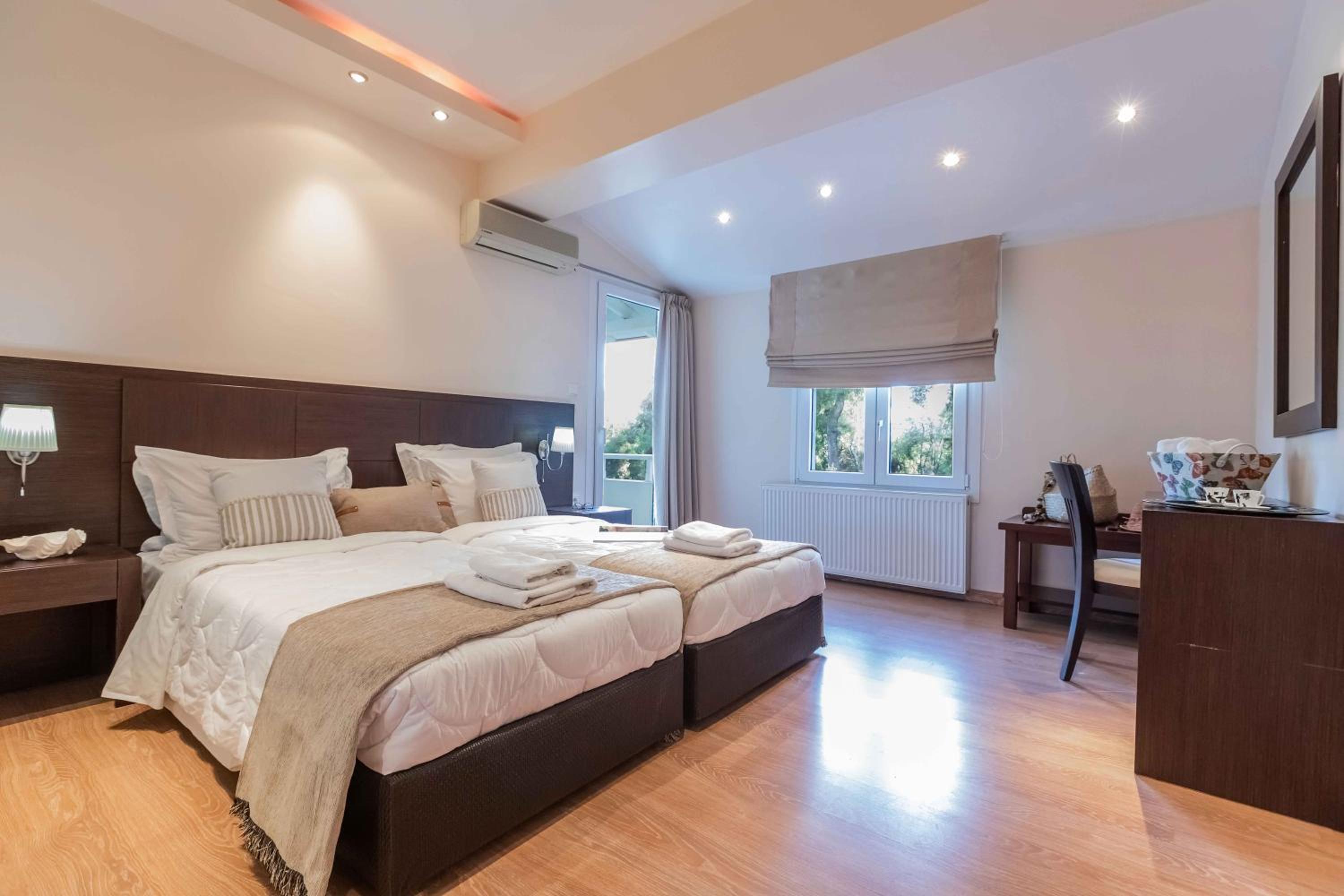 Five Bedroom Villa (9 Adults)