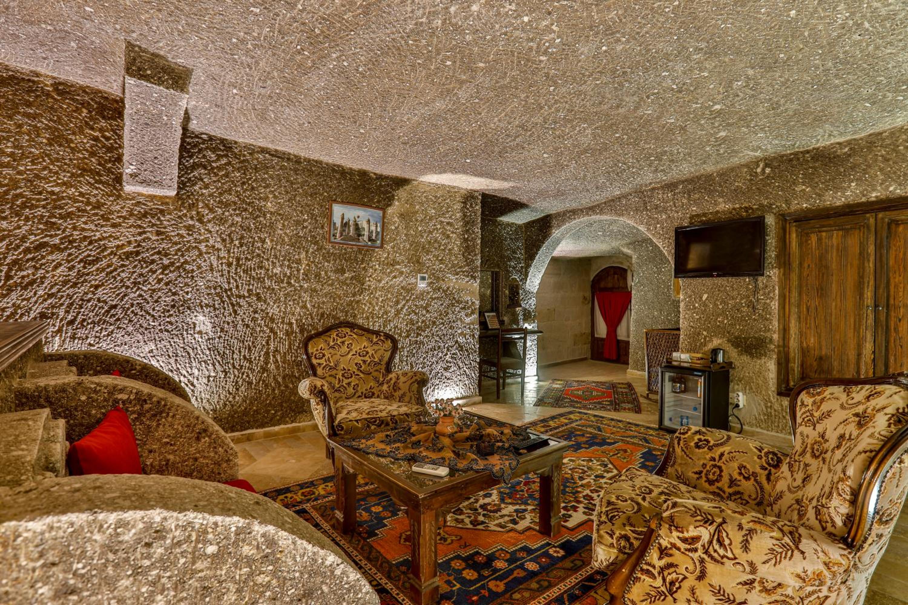 Caves King Suite photo 1