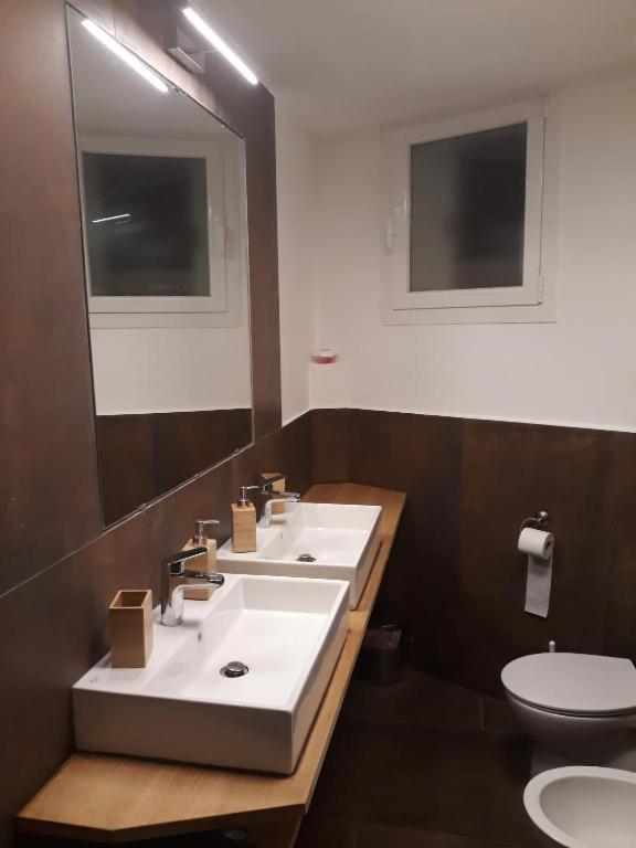 Twin Room with Private External Bathroom photo 3
