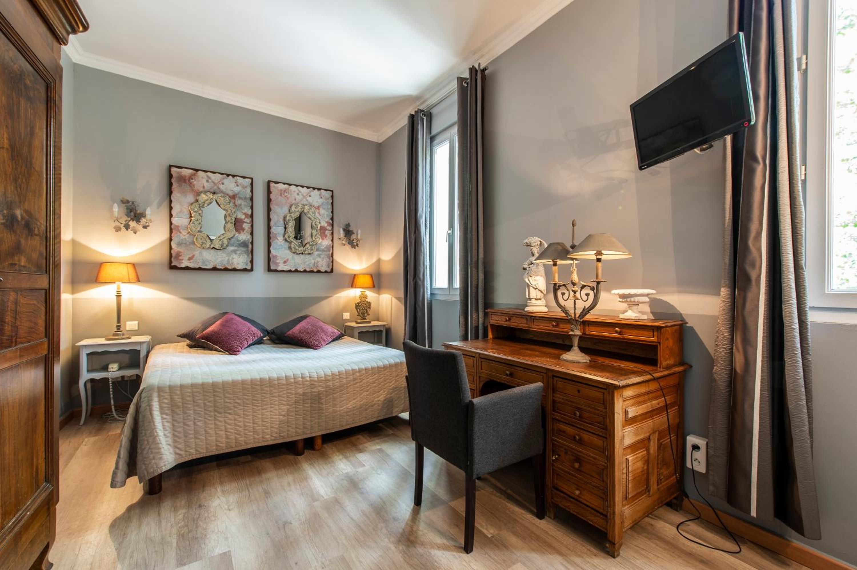 Standard Double Room - Photo 1