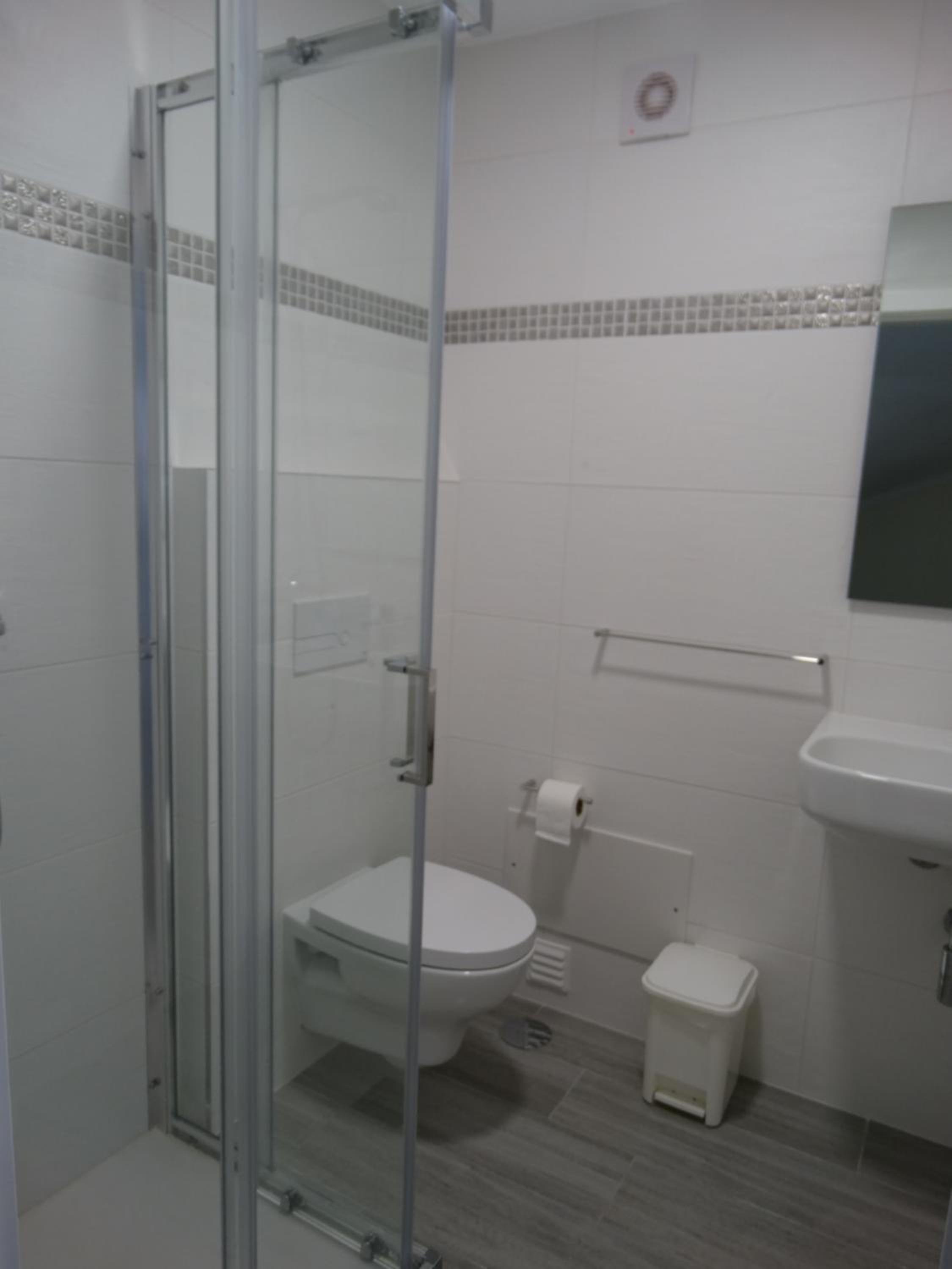 Double or Twin Room with Shared Bathroom photo 3