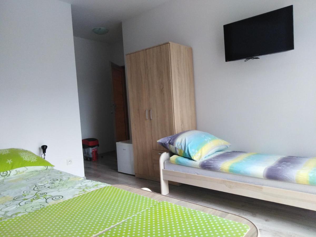 Triple Room with Bathroom photo 2