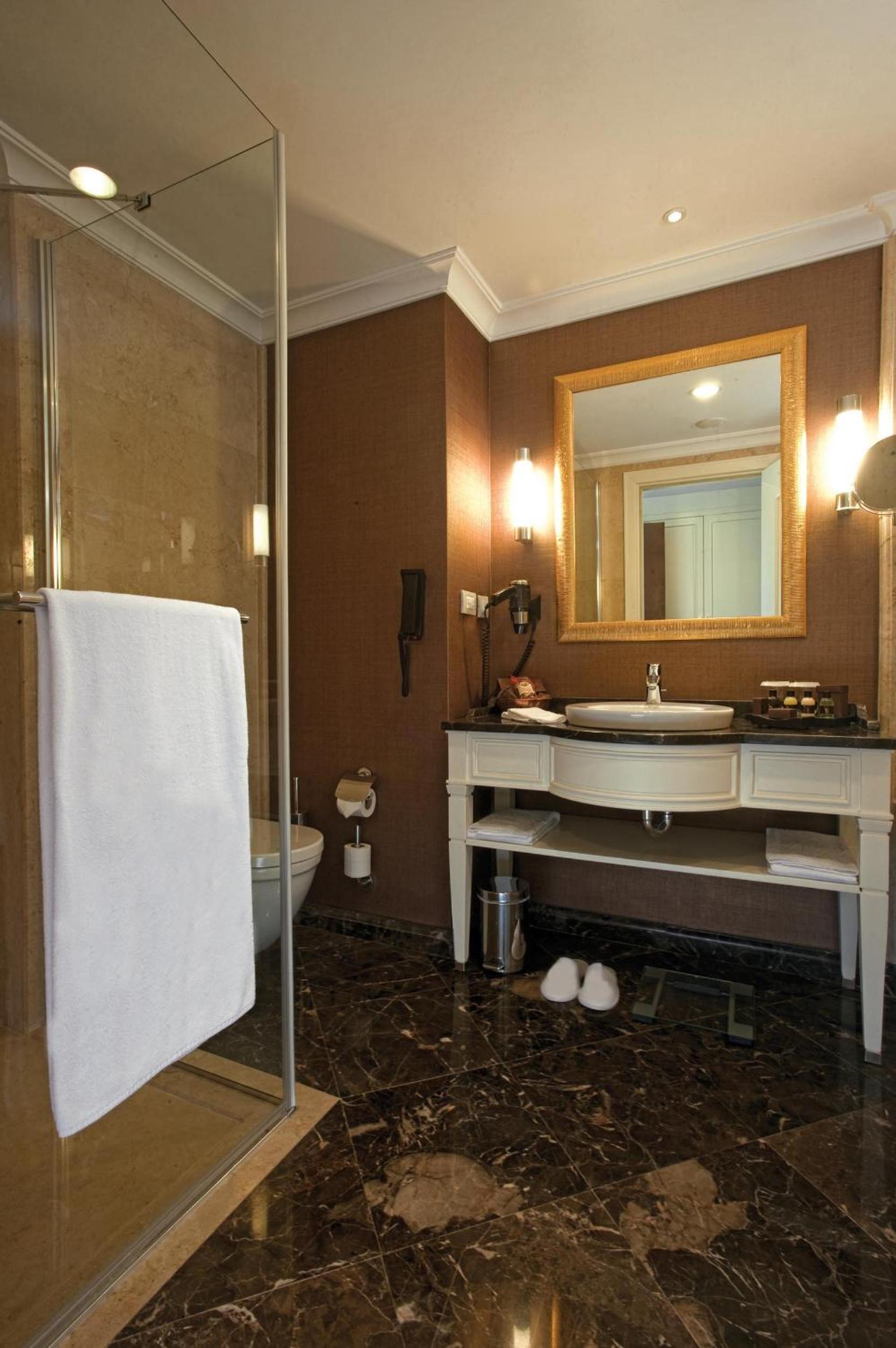 Standard Room photo 2