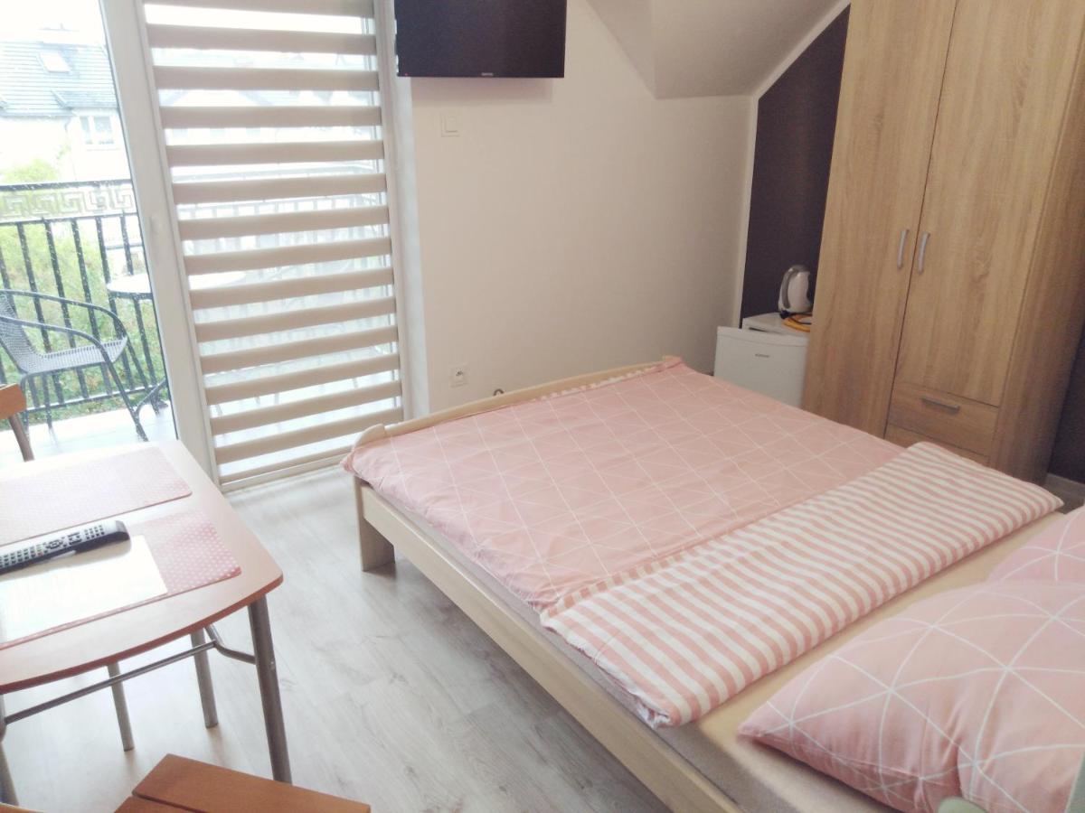 Double Room with Private Bathroom photo 3