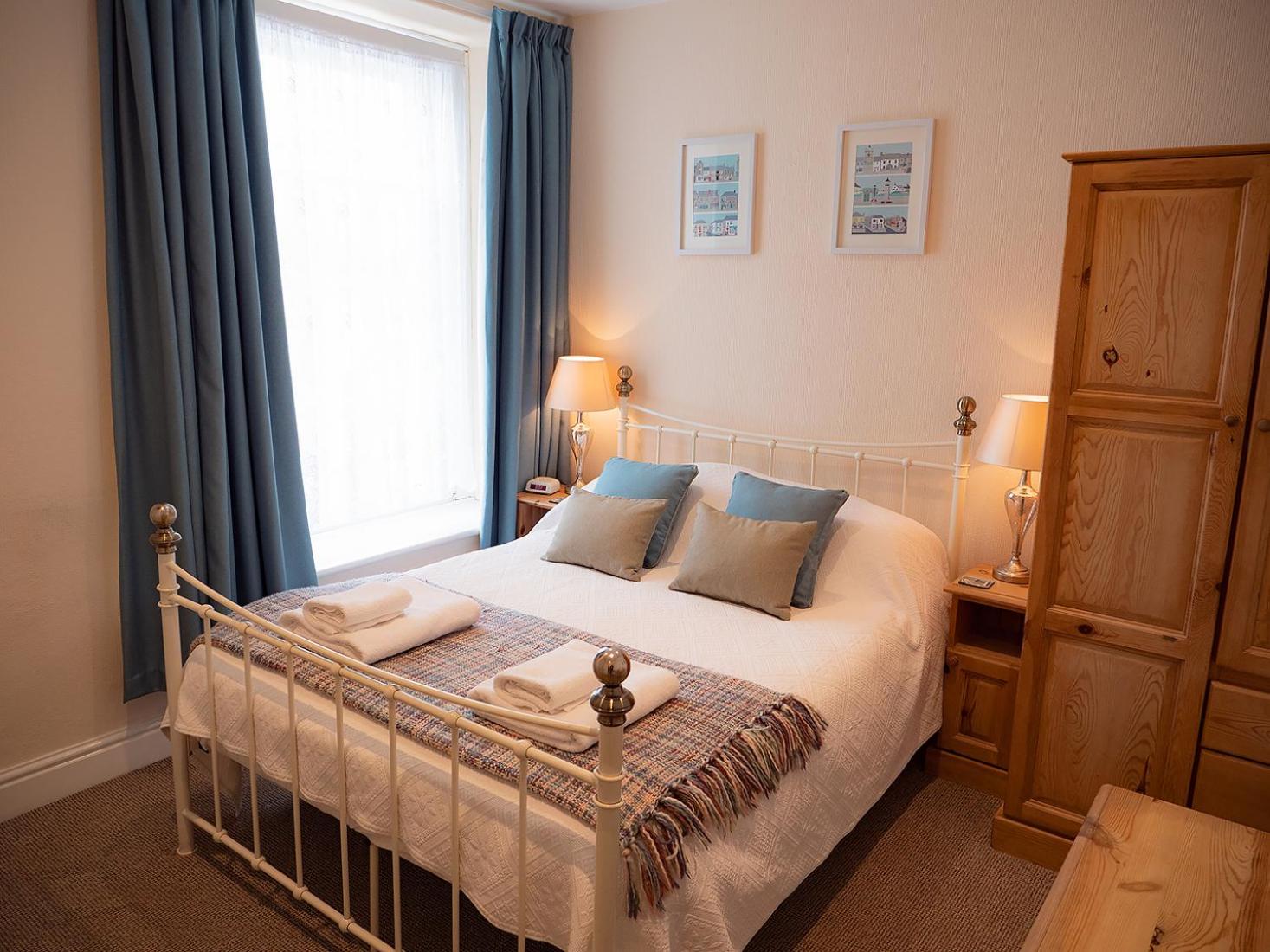 Double Room - Photo 3