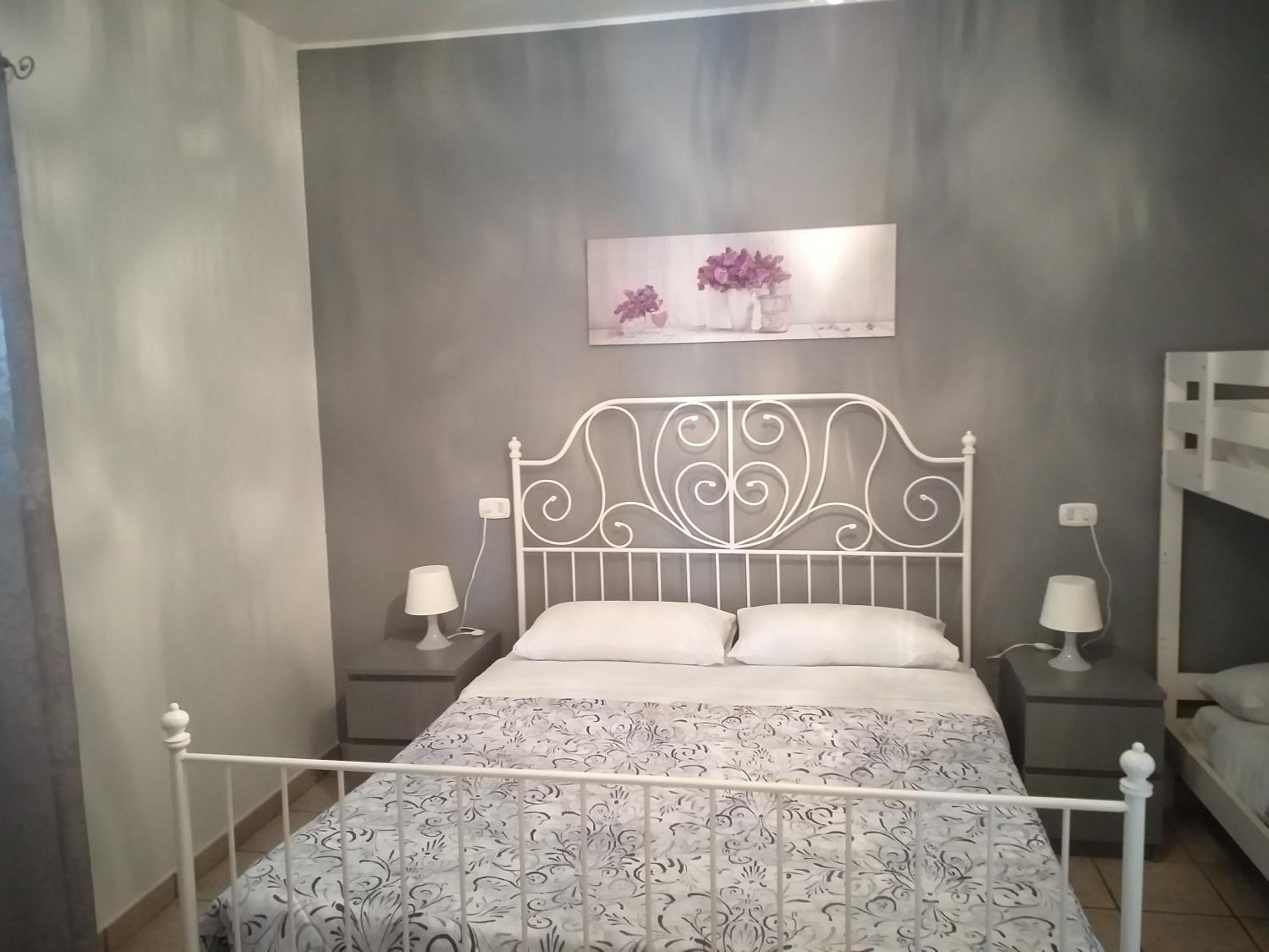 Quadruple Room with Private Bathroom photo 1