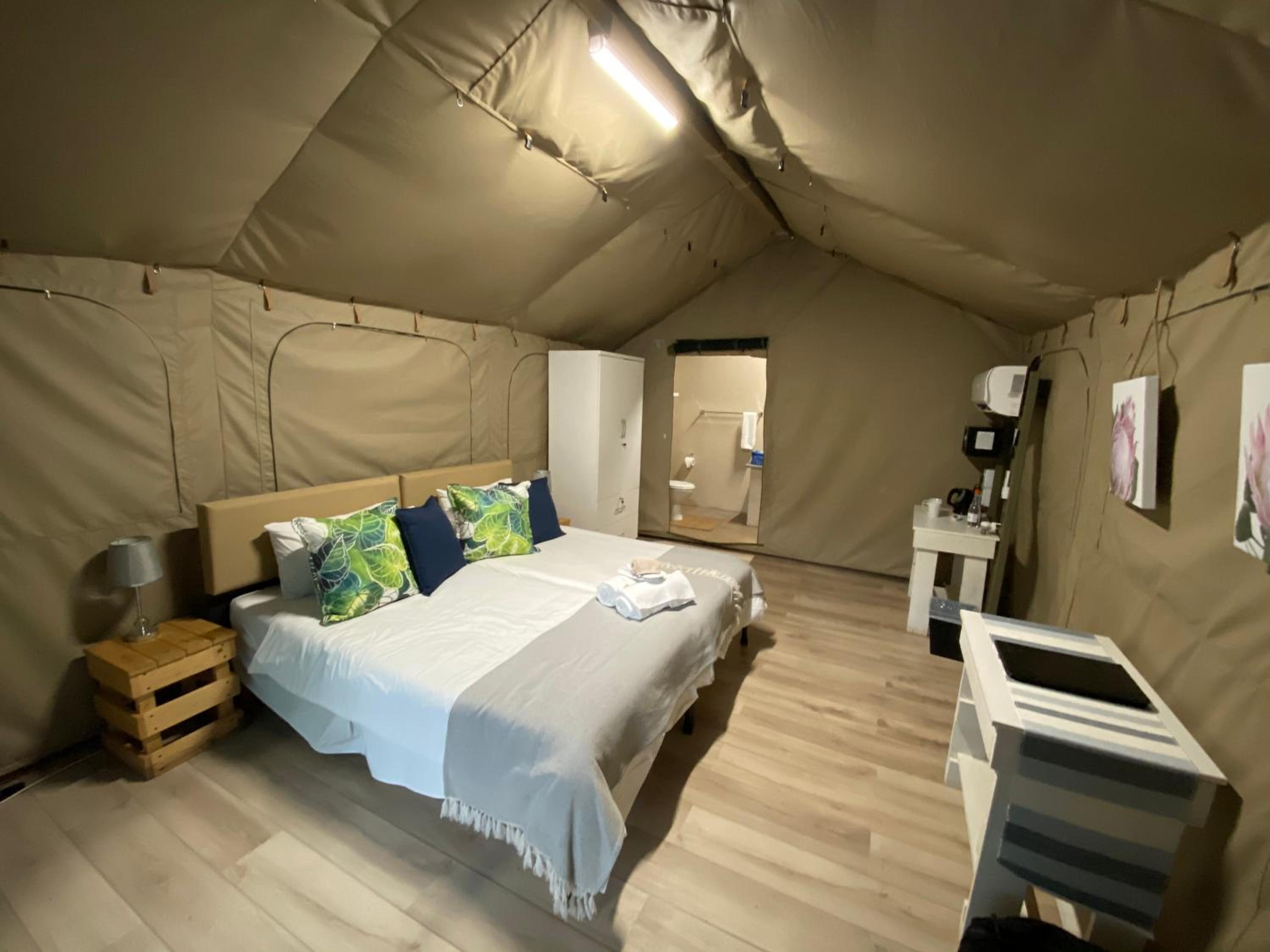 Luxury Tent - Photo 21