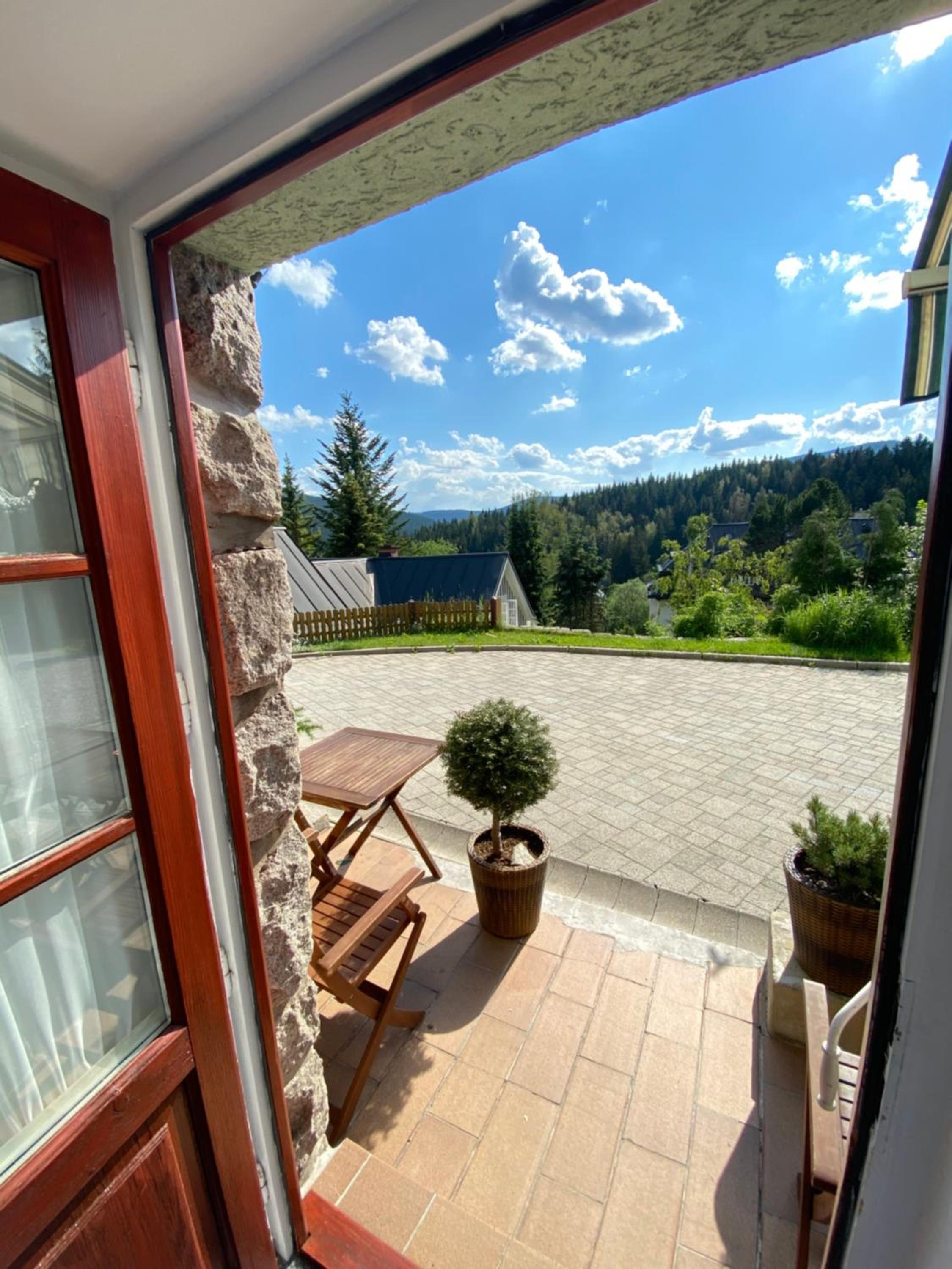 Family Room with Terrace - Photo 9