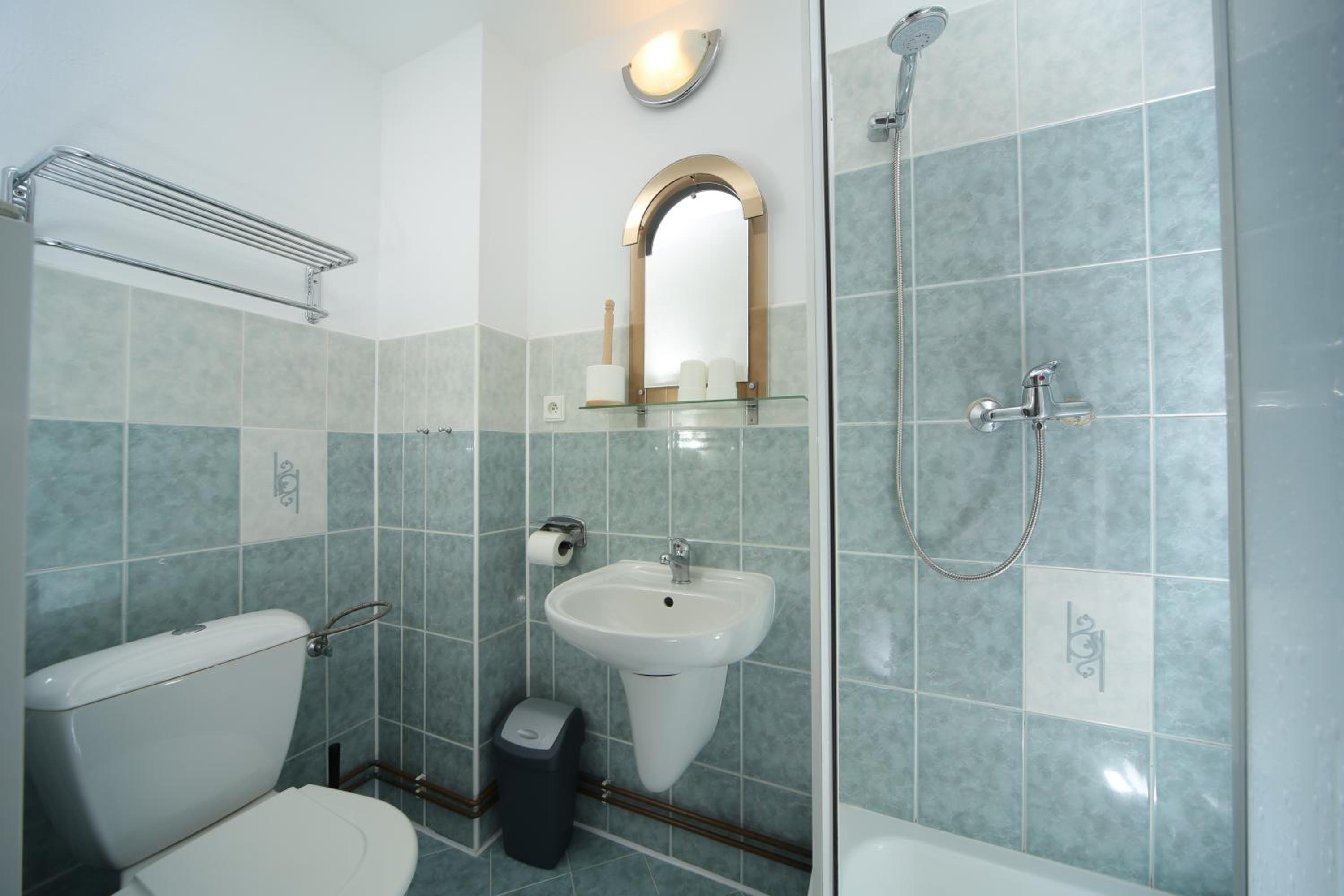Double Room - Photo 2