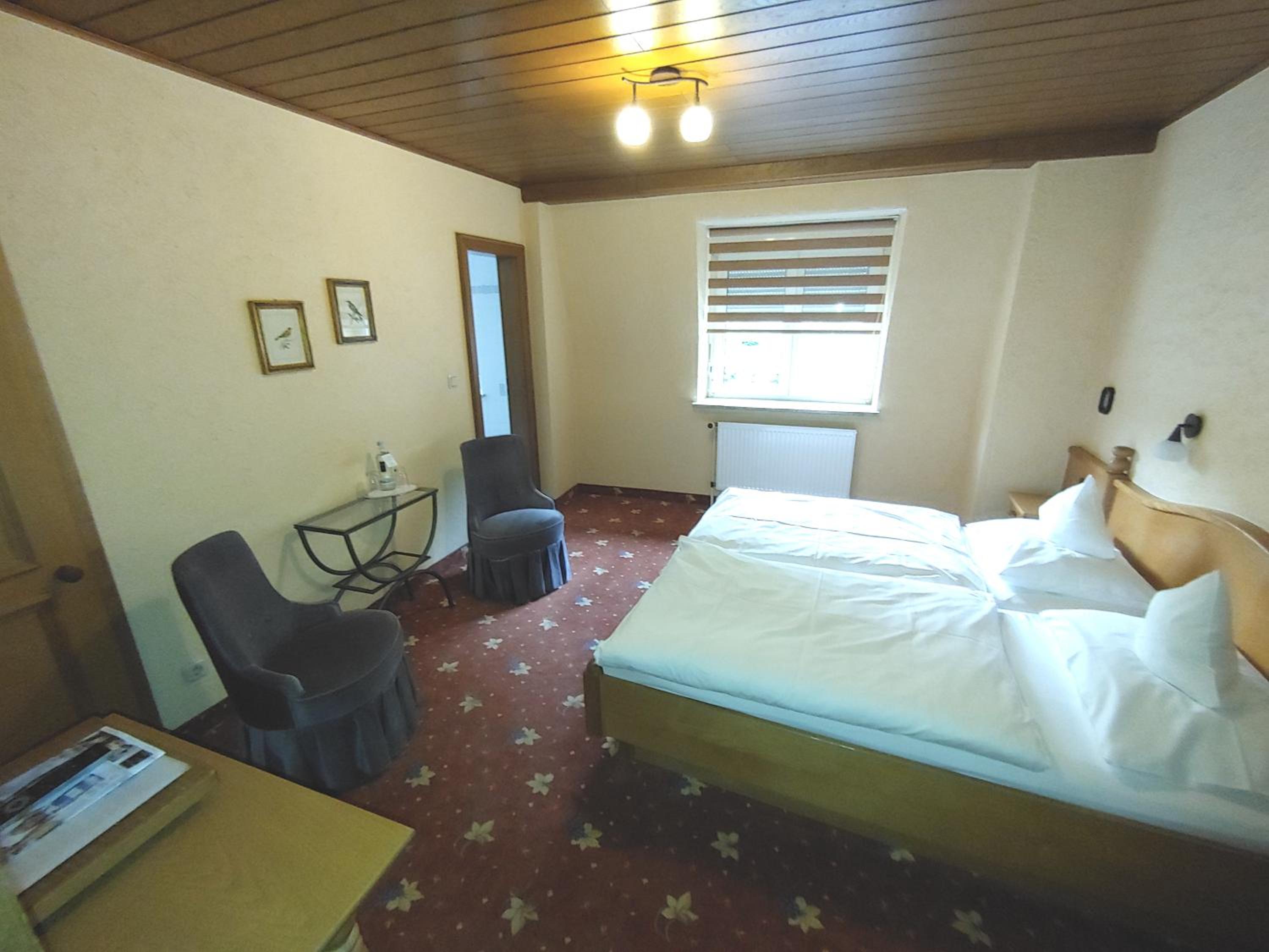 Budget Double Room - Photo 1