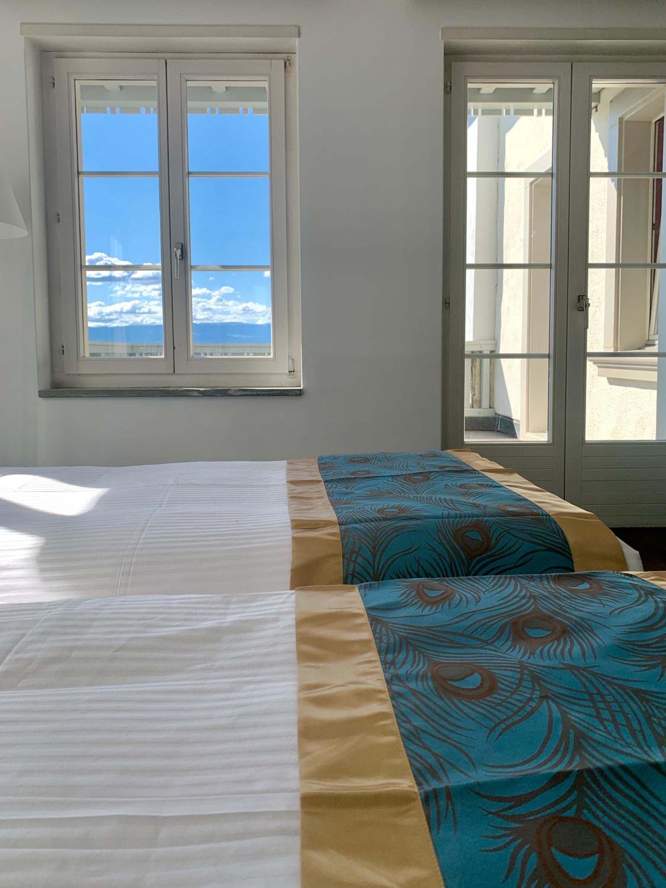 Double Room with Balcony - Photo 3