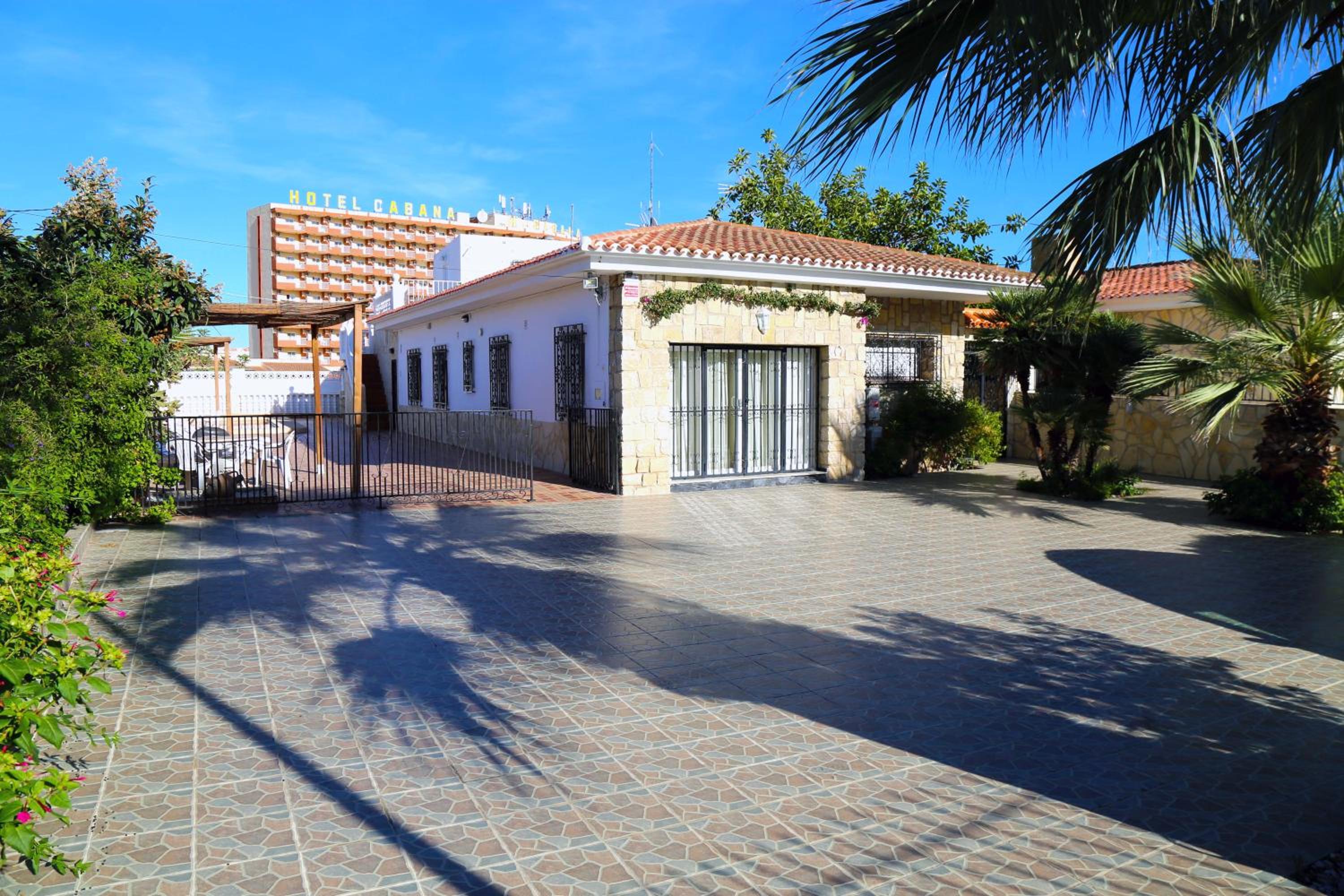 Villa With Private Pool photo 2