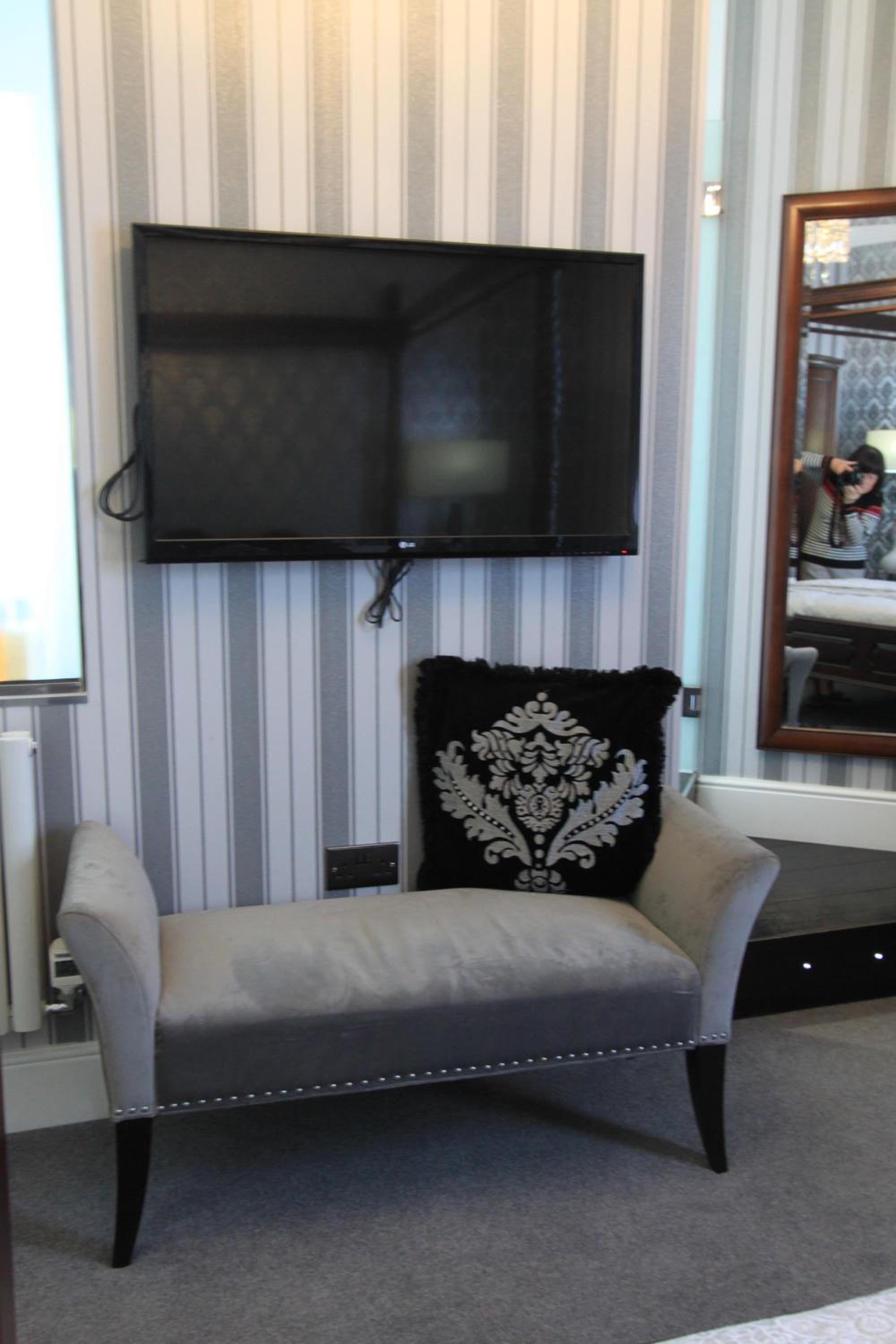 Deluxe King Room photo 3