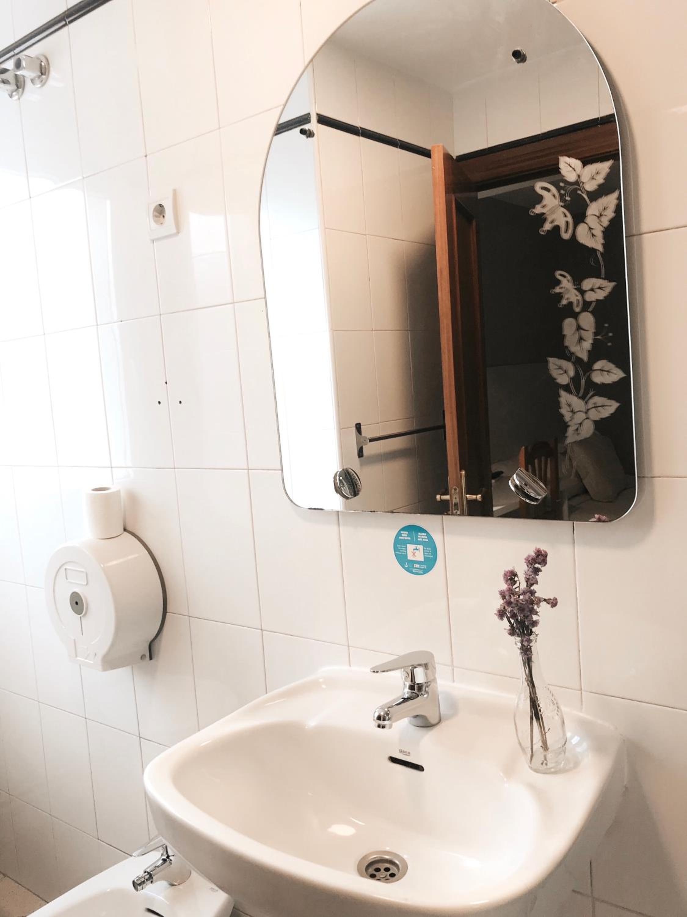 Double Room with Private Bathroom photo 2