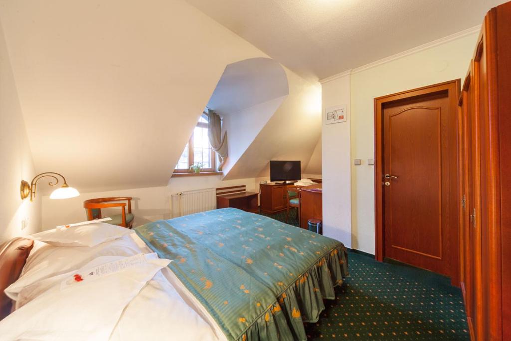 Triple Room - Photo 1