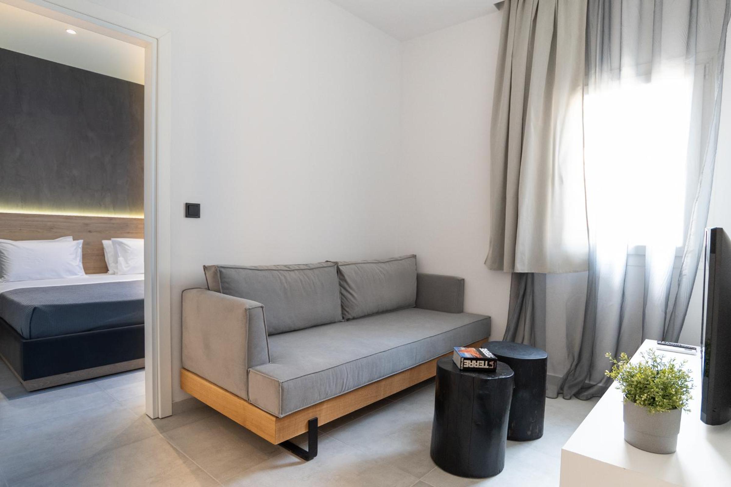 Deluxe Double Room - Photo 7