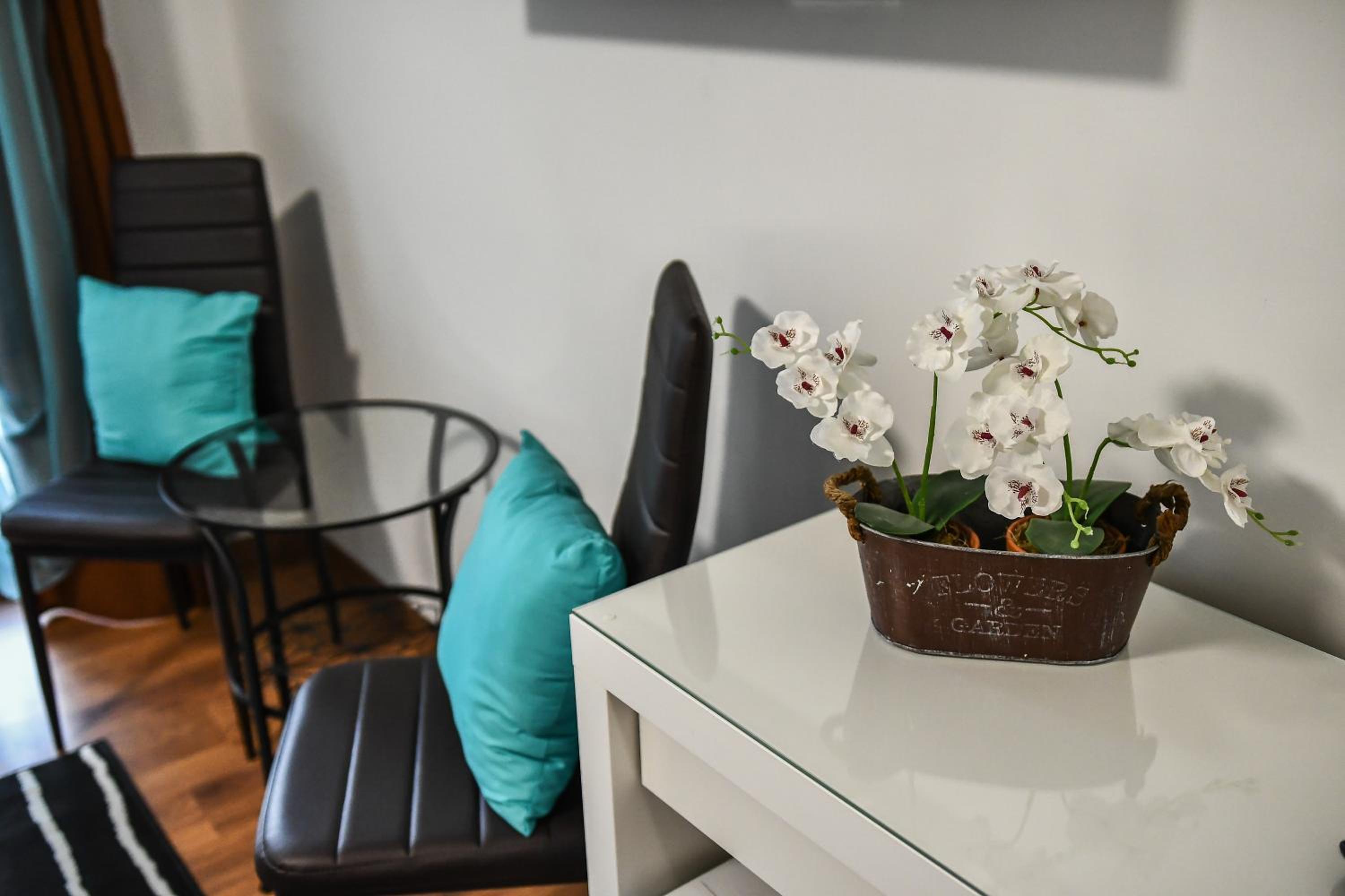 Standard Double or Twin Room with Balcony - Photo 4