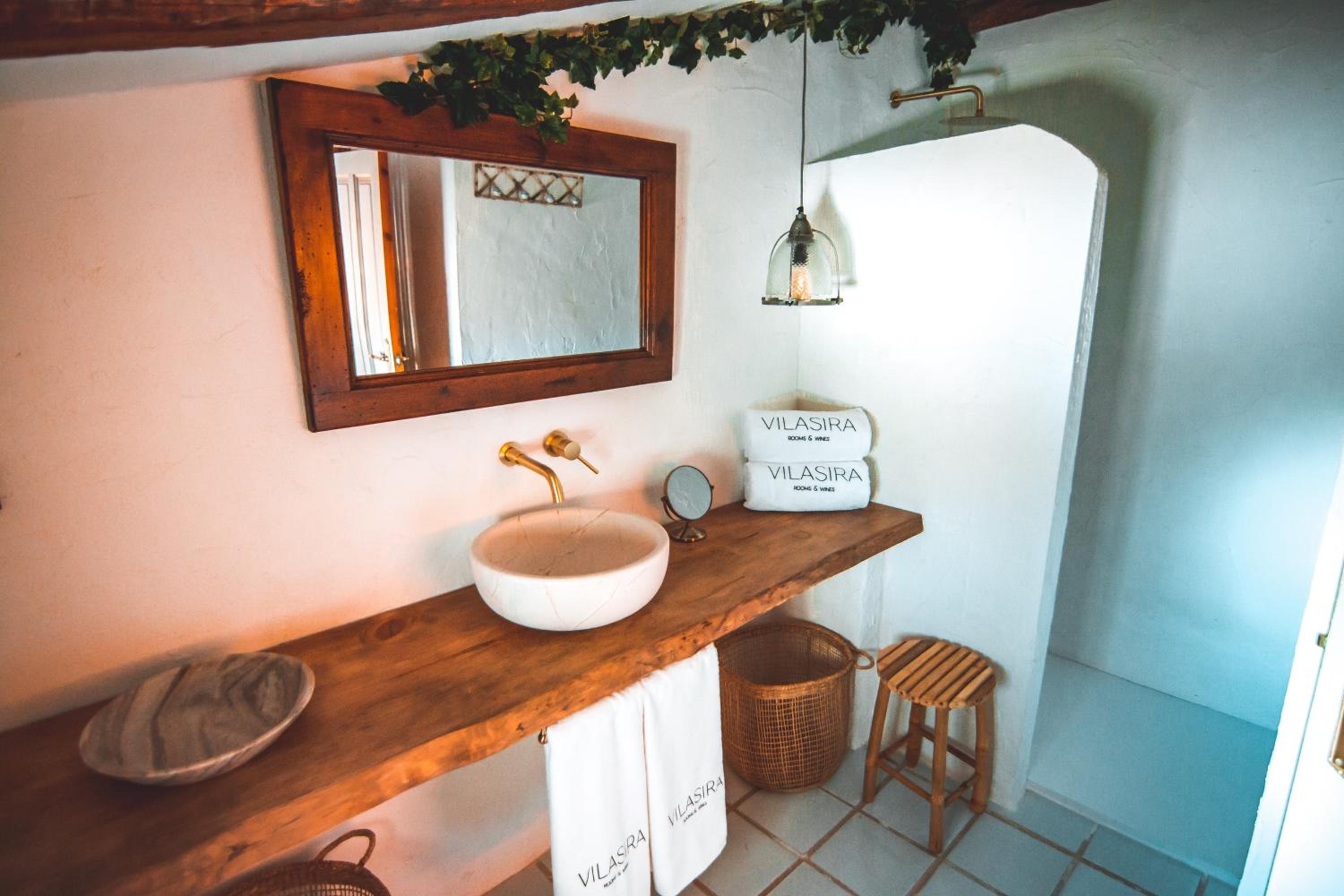 Double Room - Photo 8