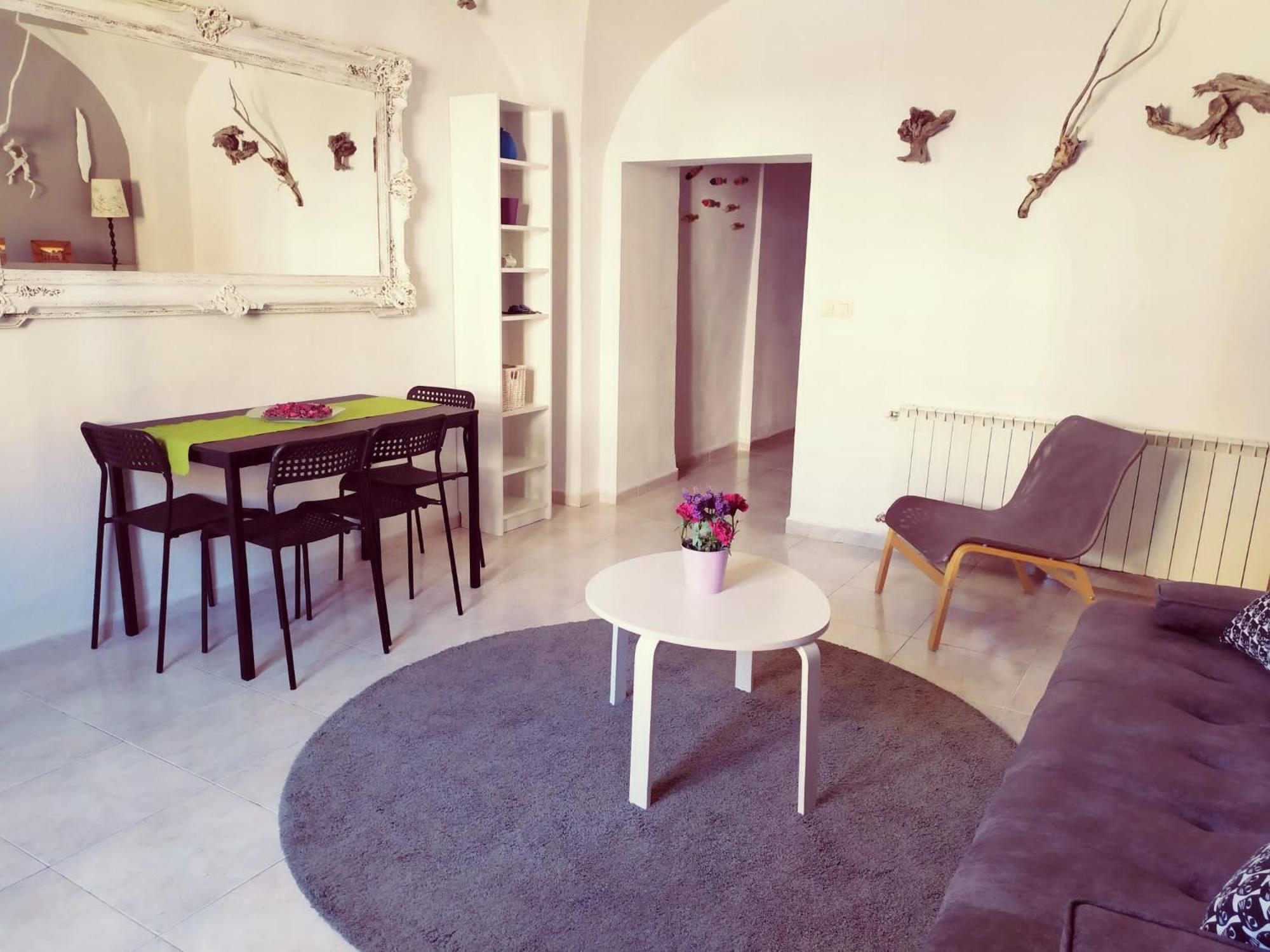 Apartment with Balcony - Photo 50
