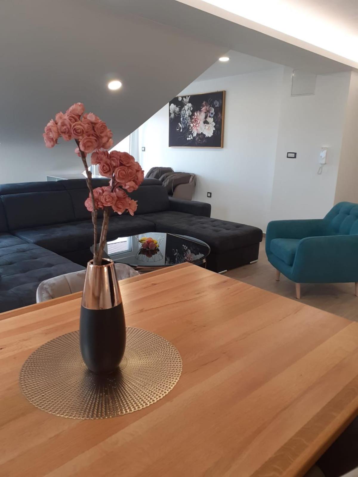 Apartment with Sea View photo 2