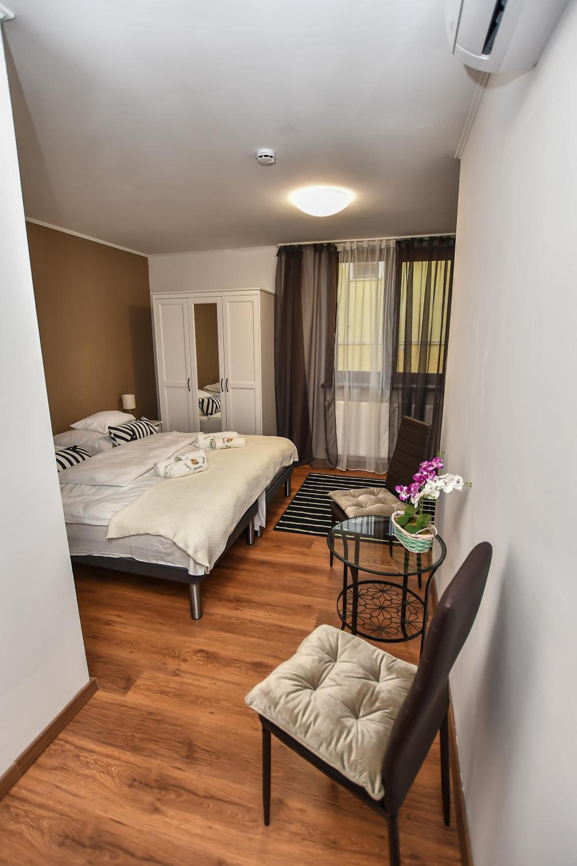 Double or Twin Room - Photo 1