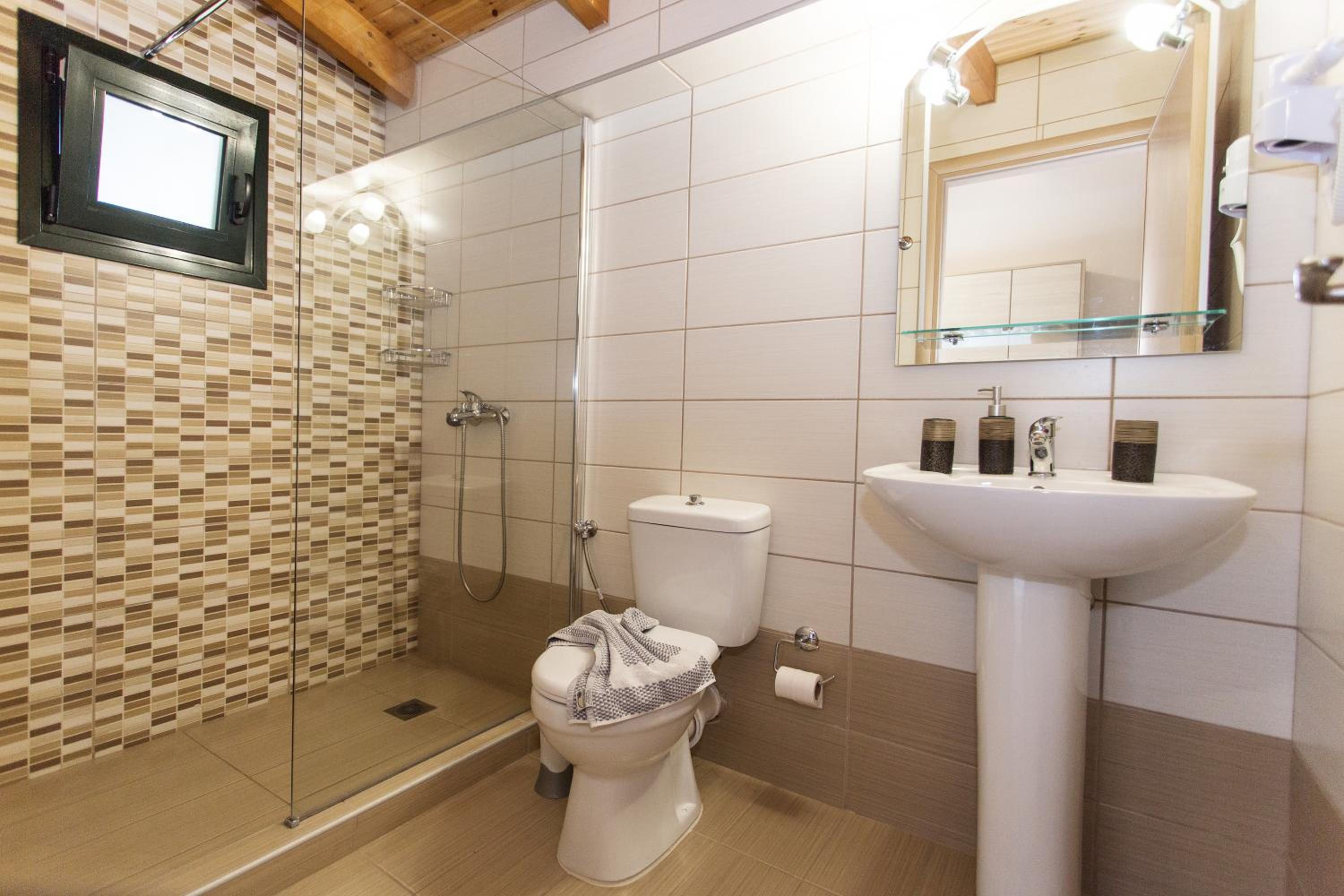 Superior Triple Room with Sea View photo 3