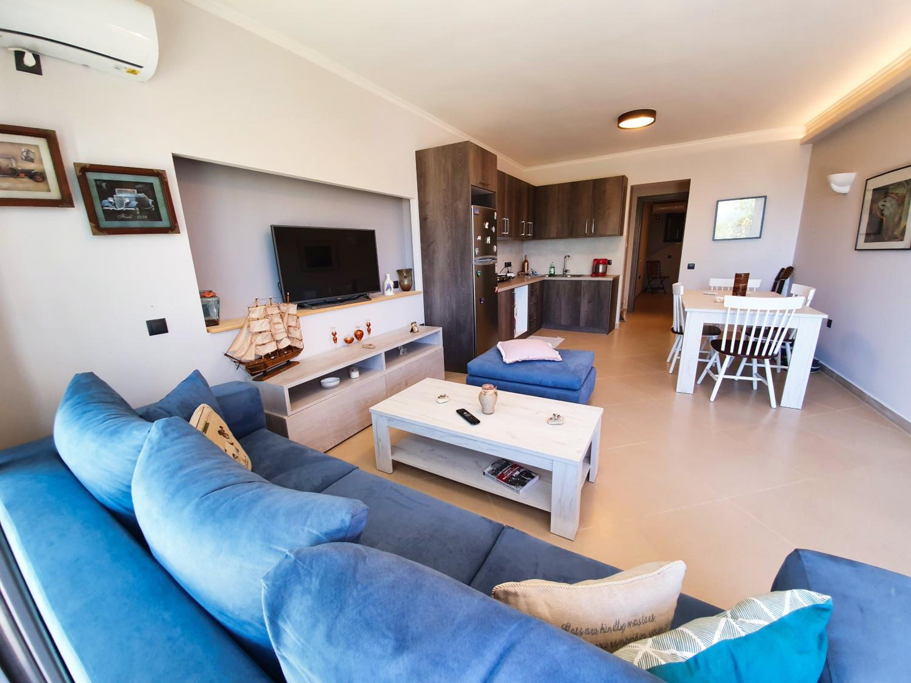 Apartment photo 2