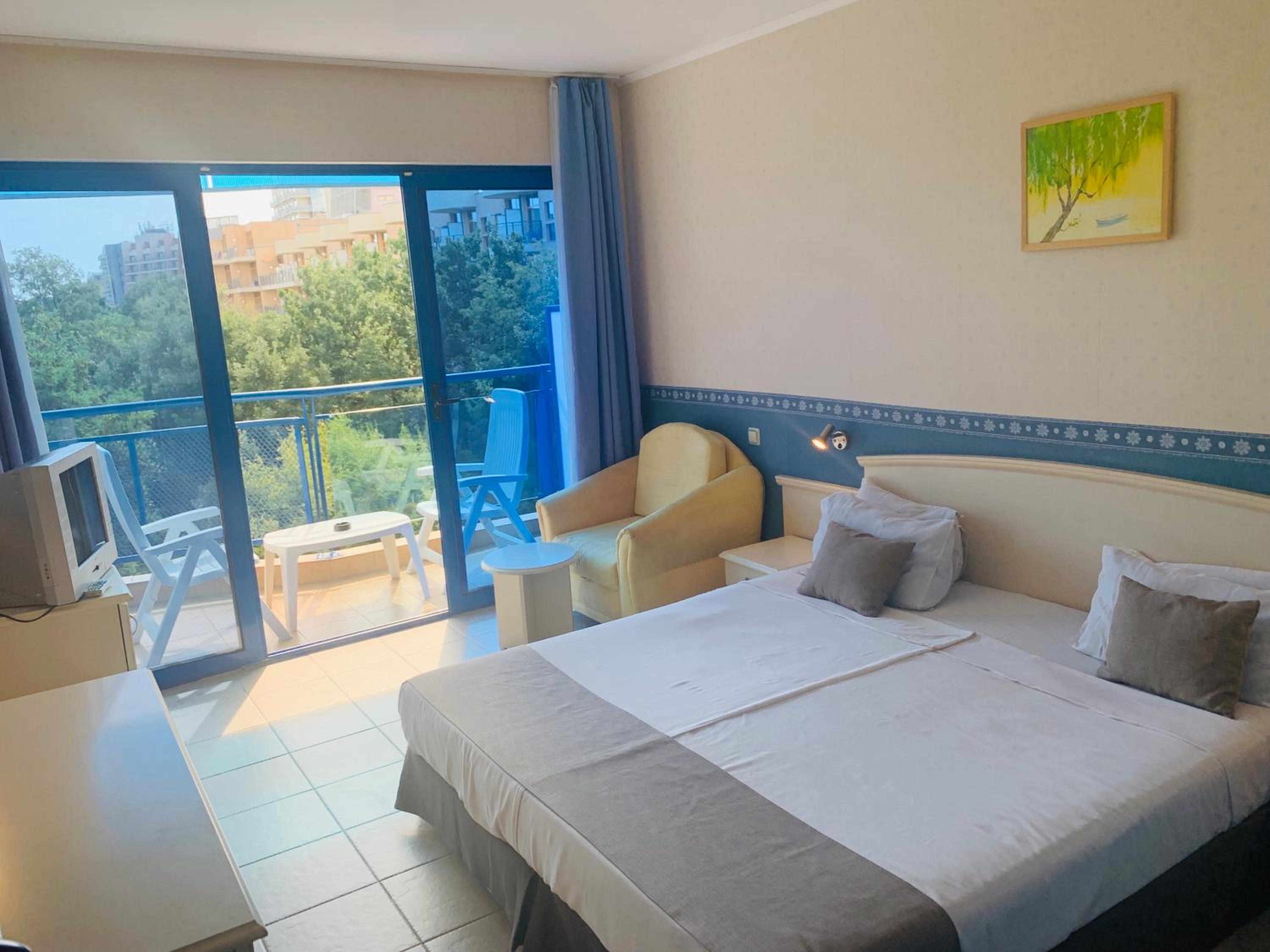 Double Room with Balcony photo 1