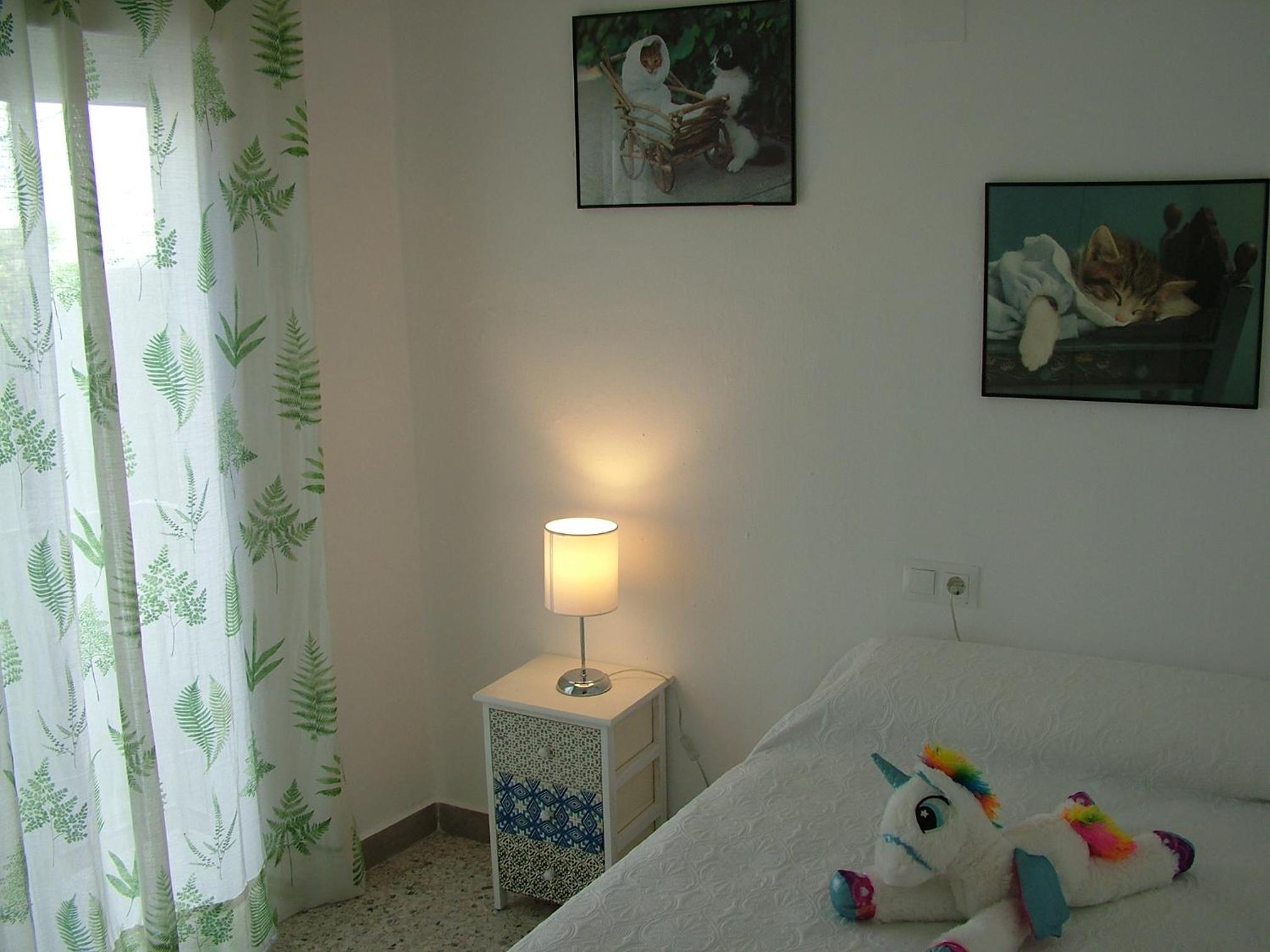 Five-Bedroom House - Photo 28