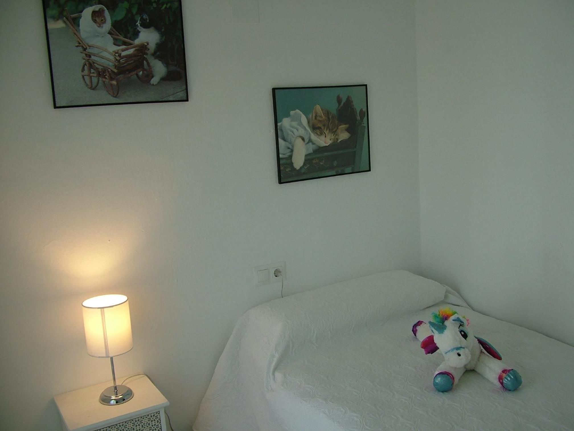 Five-Bedroom House - Photo 27