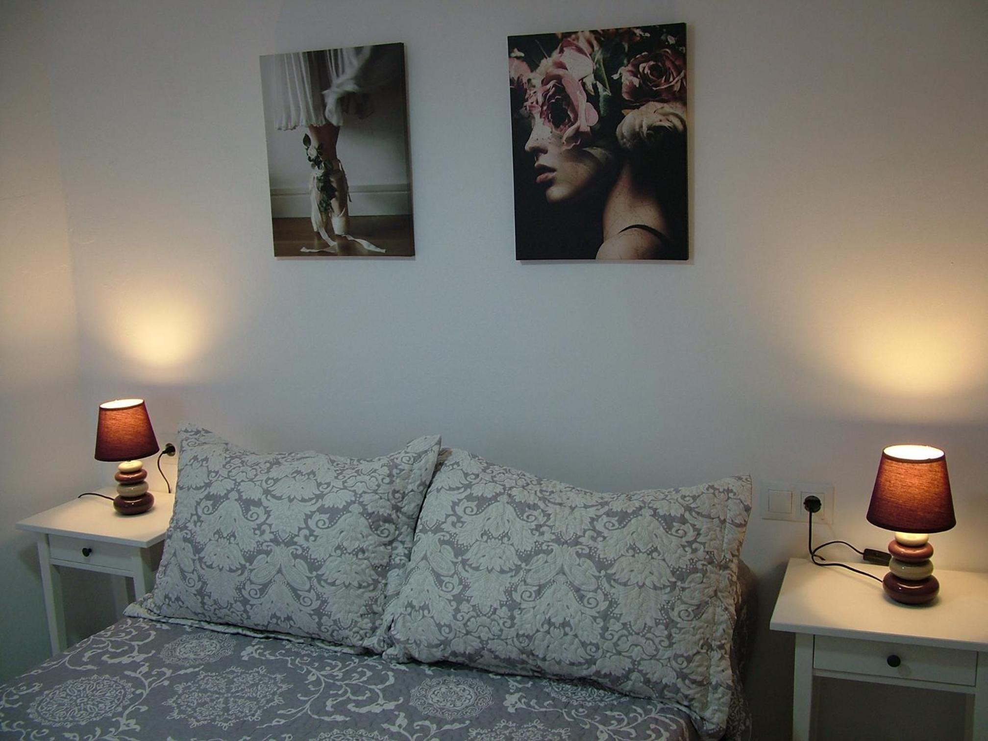 Five-Bedroom House - Photo 22